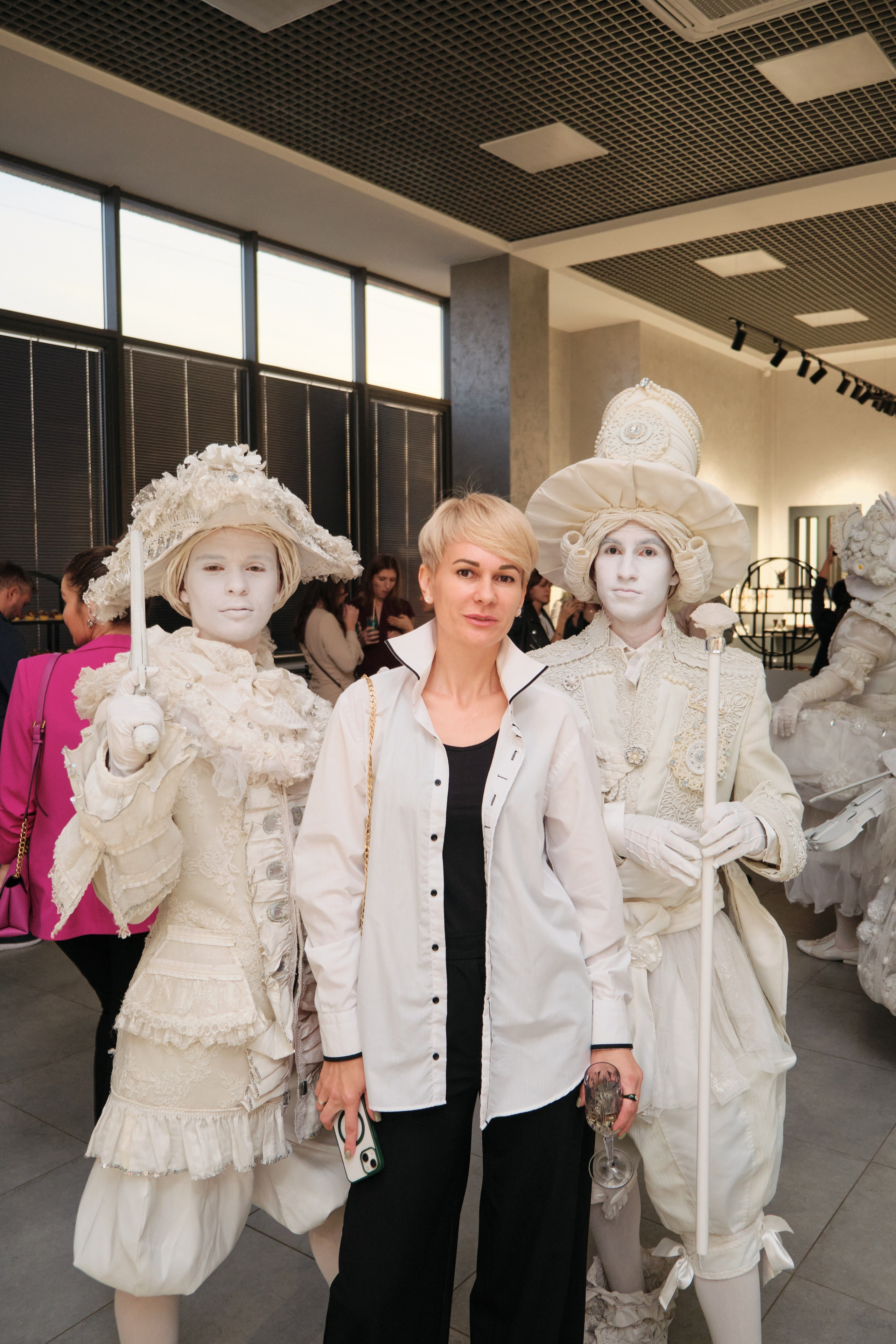 Открытие салона 100 градусов. Антон Ив