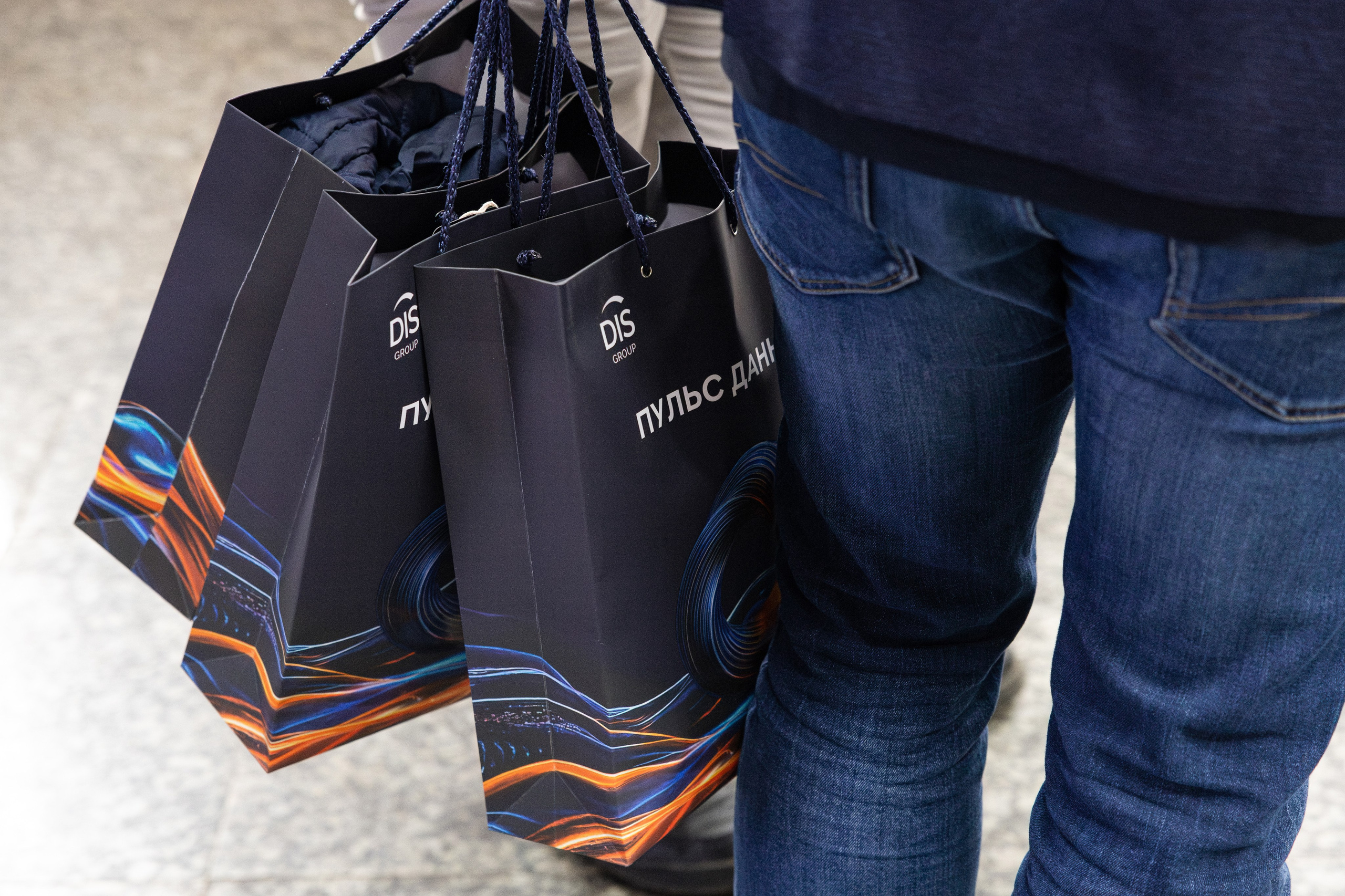 Data Summit 2025. Свадебный репортажный фотограф в Москве