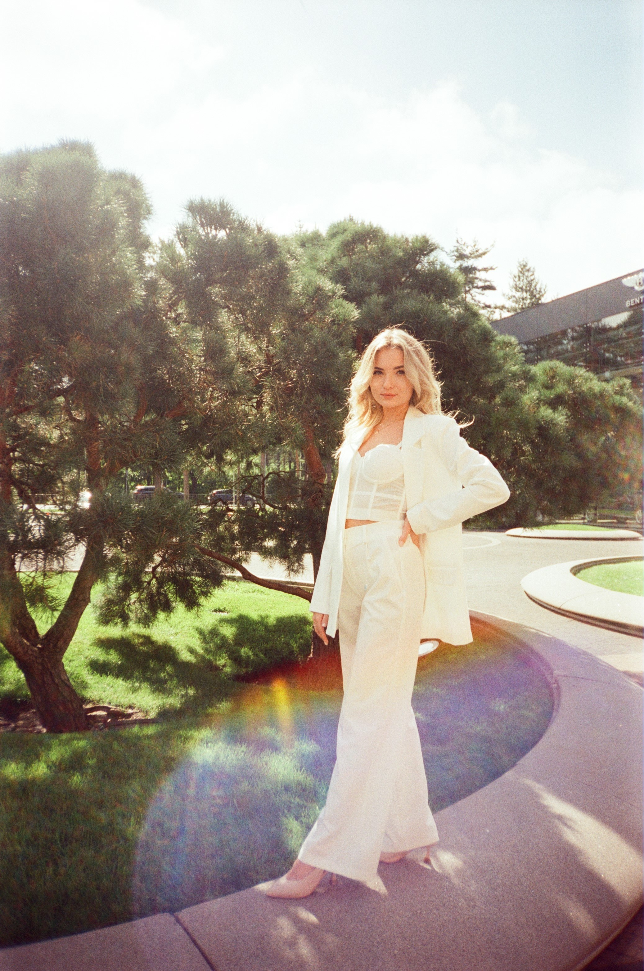 Роспись и прогулка в ЗАГС Барвиха Luxury Village