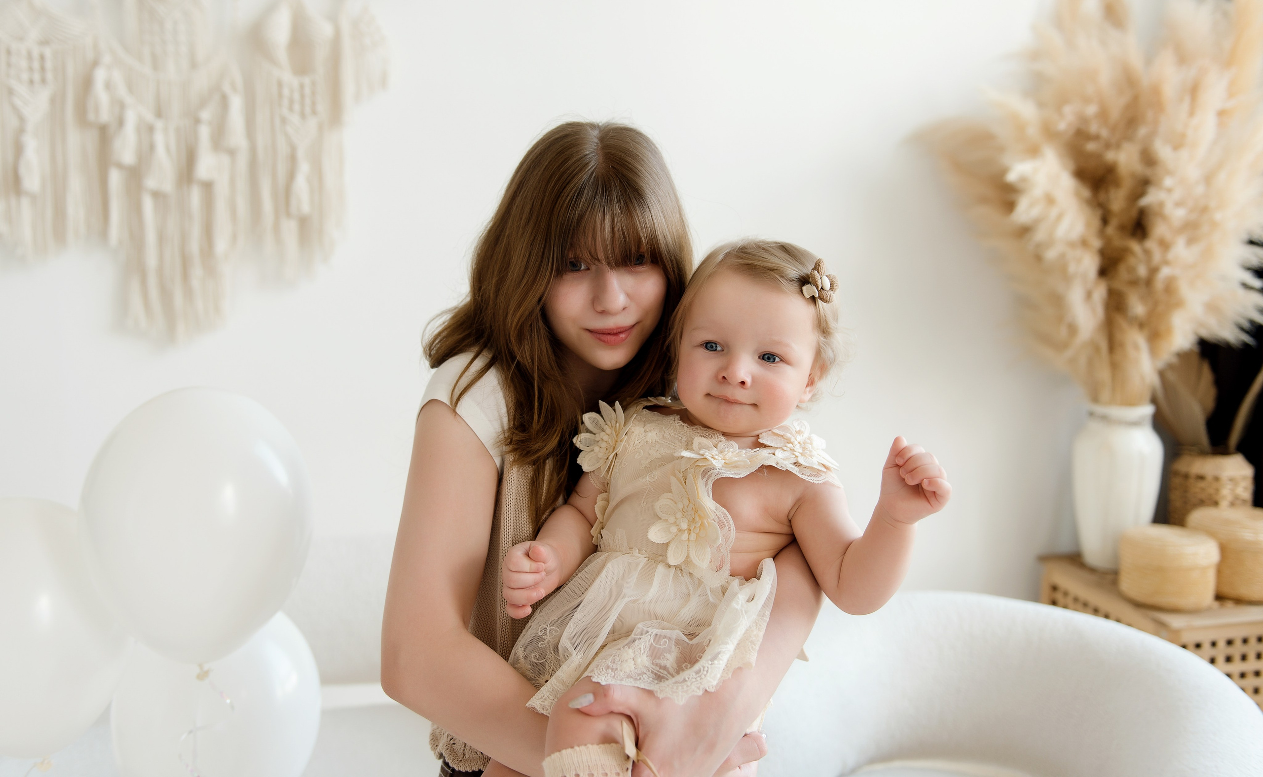 Семейная фотосессия 1 год в Москве. Детский фотограф в Долгопрудном и Москве