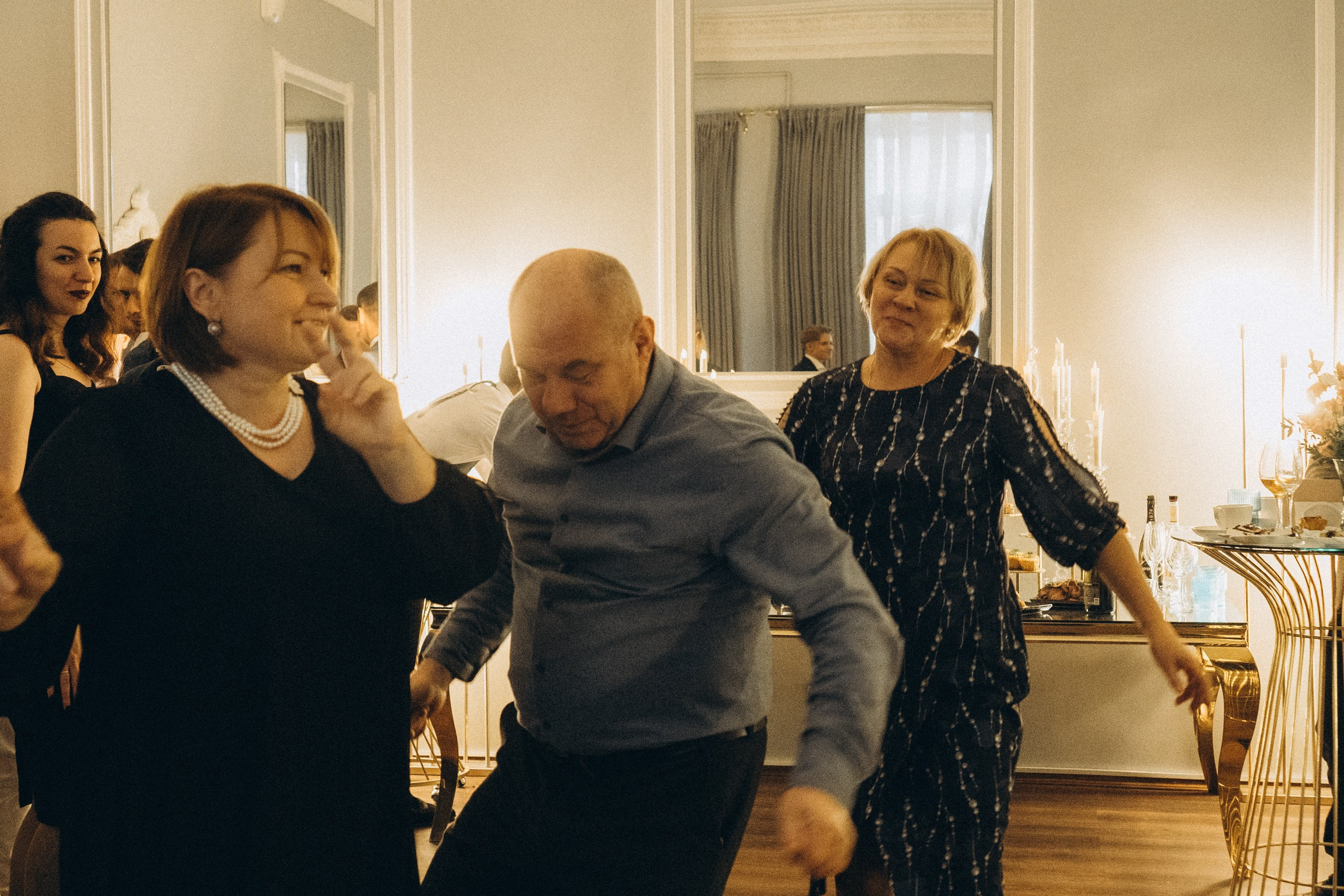 СЬЕМКА РЕПОРТАЖ В ЗАГСЕ (2 ДВОРЕЦ). Профессиональный фотограф, Санкт-Петербург — Виктория Богомолова