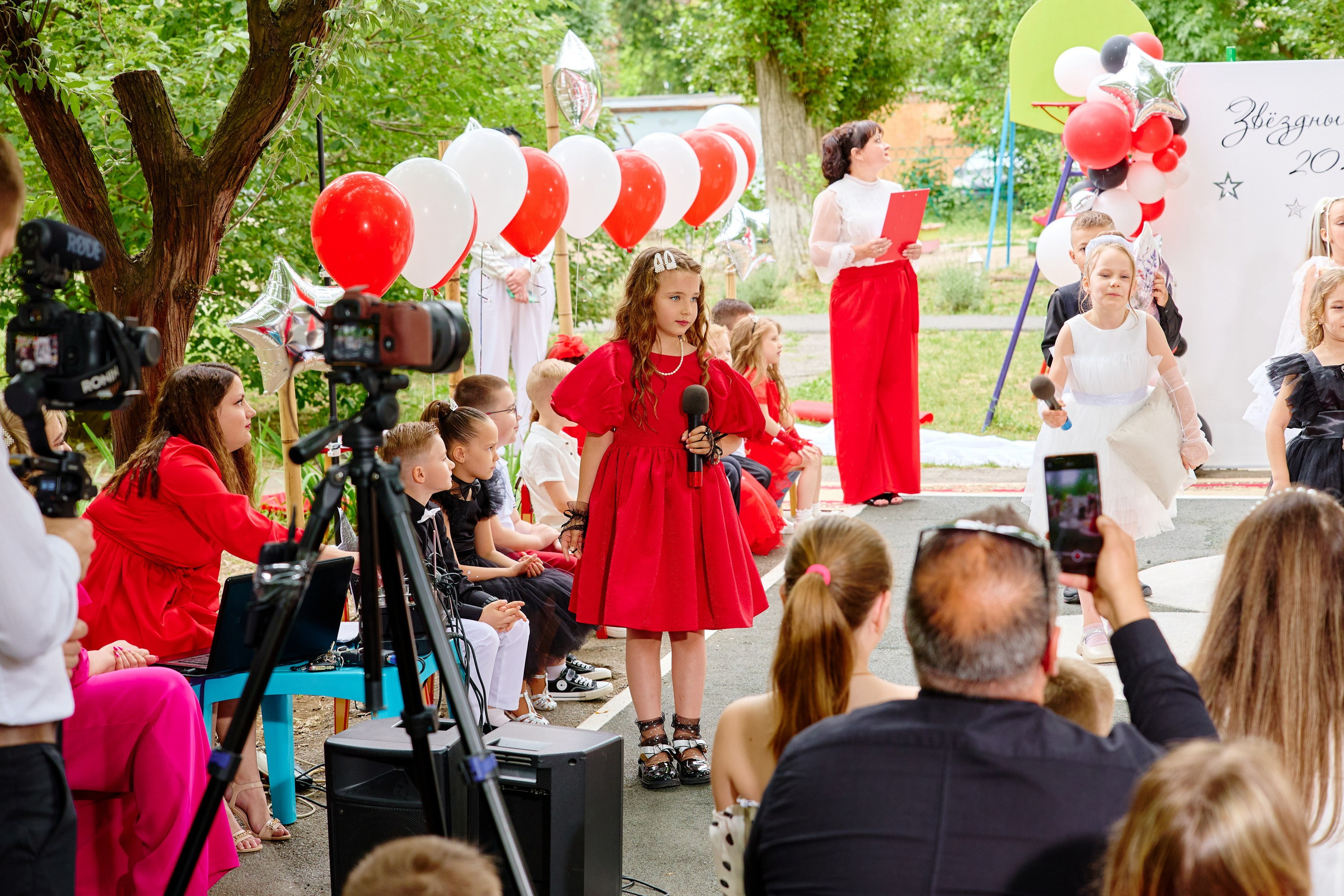 Выпускной 45 сад. Фотограф Выпускные альбомы Таганрог Сергей Коробченко