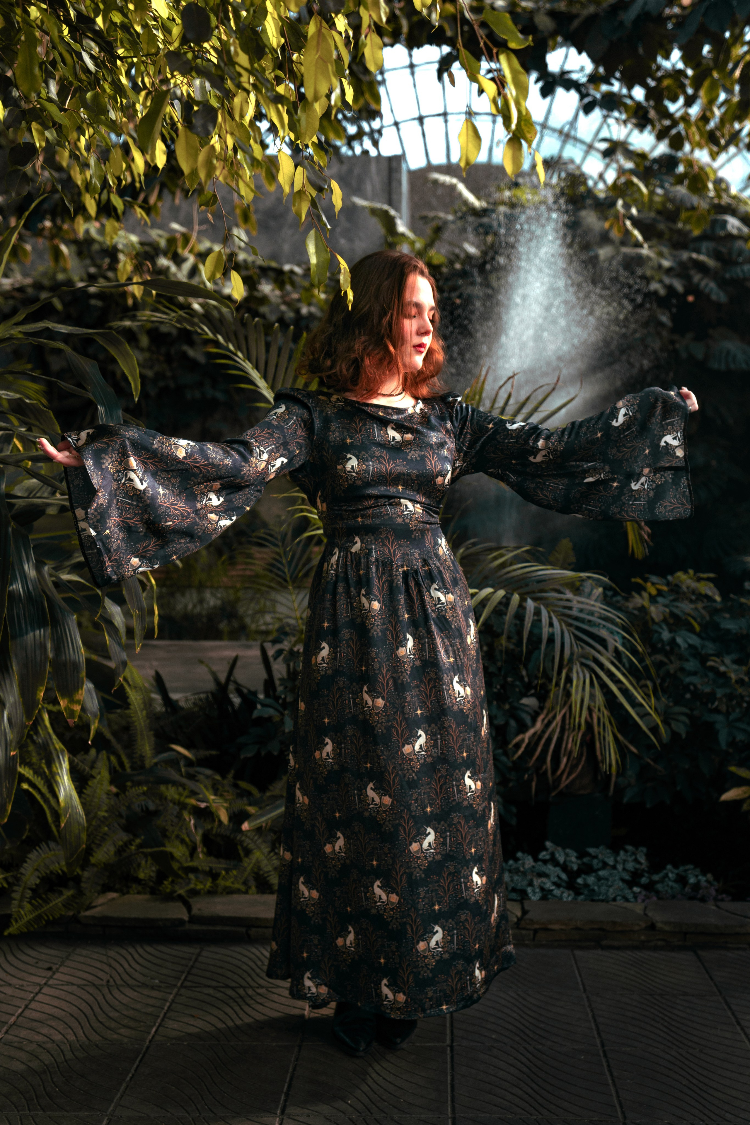 Съемка шёлковых платьев для PlantMyBones