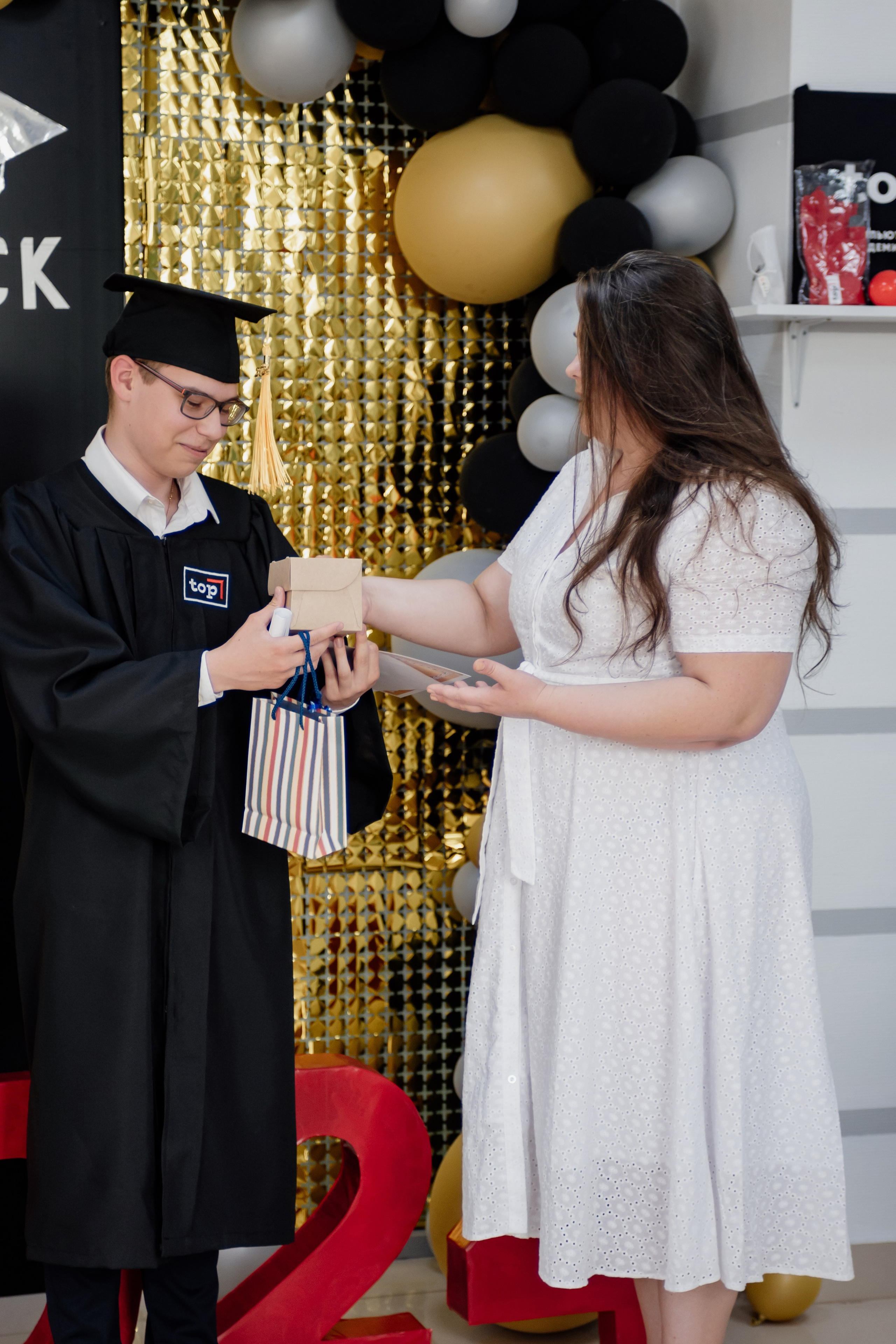 Выпускной: компьютерная академия Топ. Фотограф в Твери Дементьева Анастасия