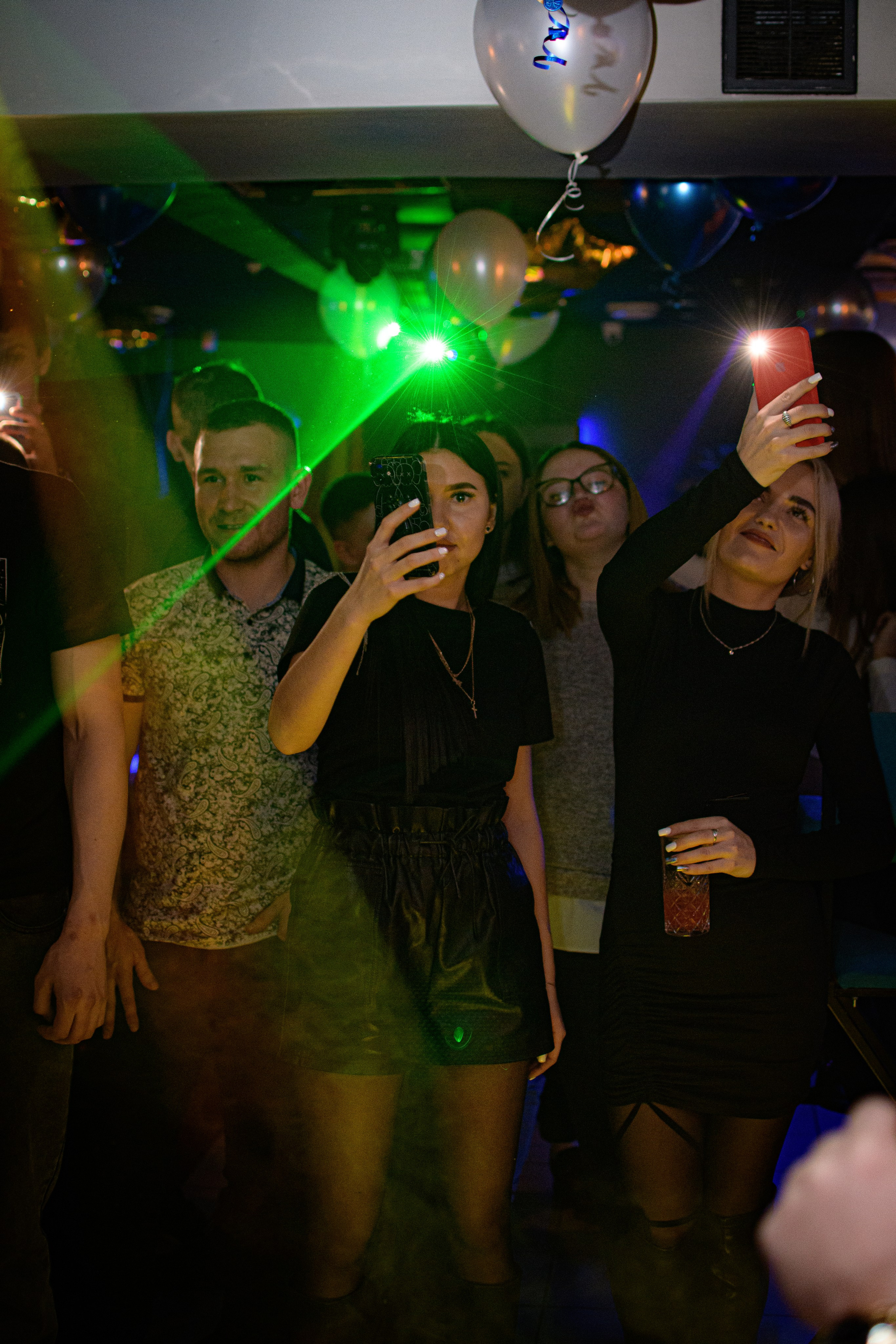 HOLLYWOOD / 6 YEARS. Photokarish