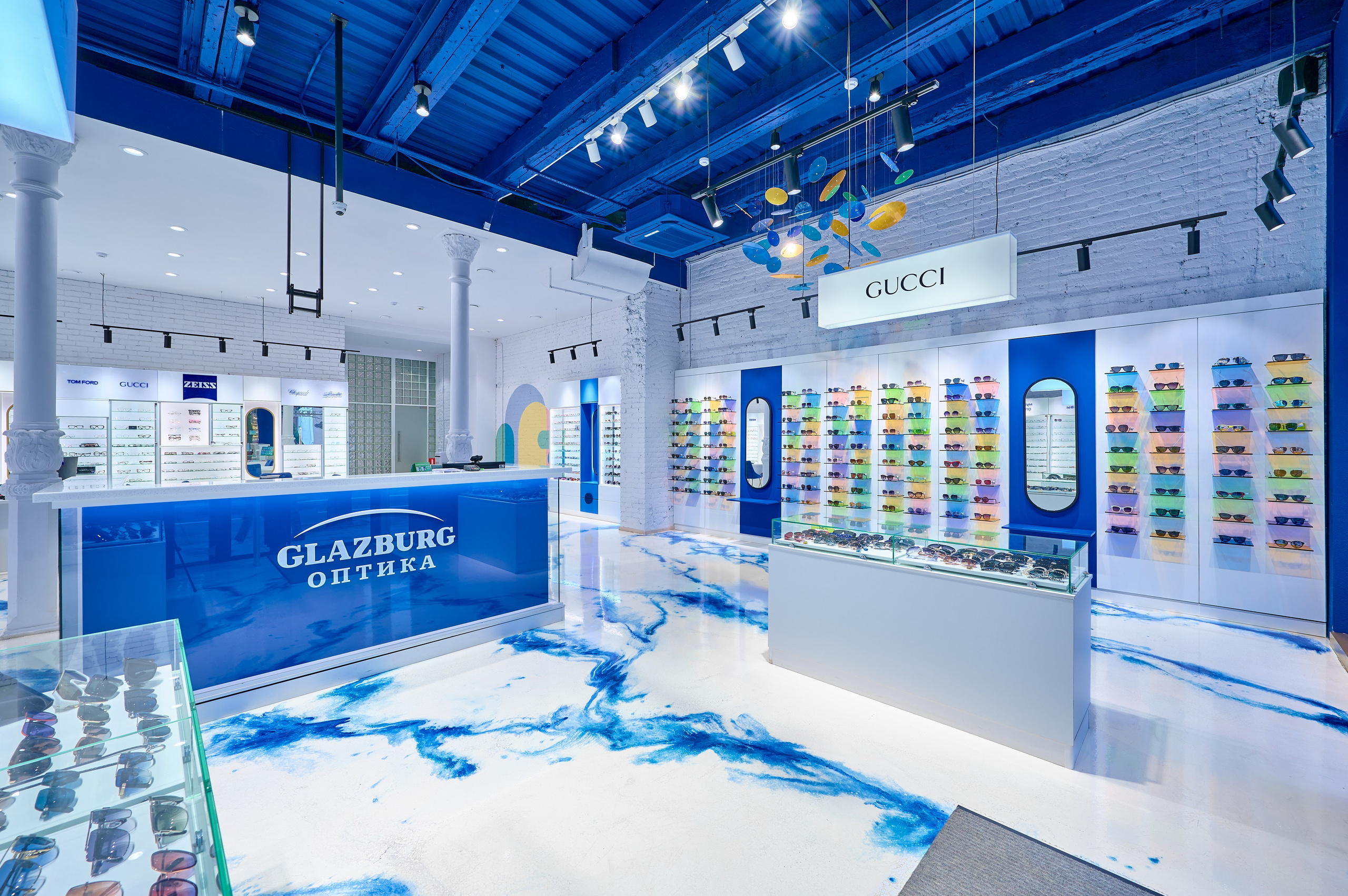 Магазин Оптики «GLAZBURG». Интерьерный фотограф в Краснодаре