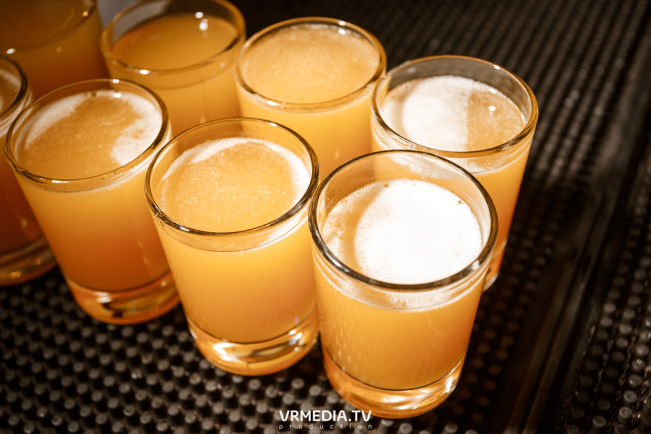 Выходные в баре «DOSKI»