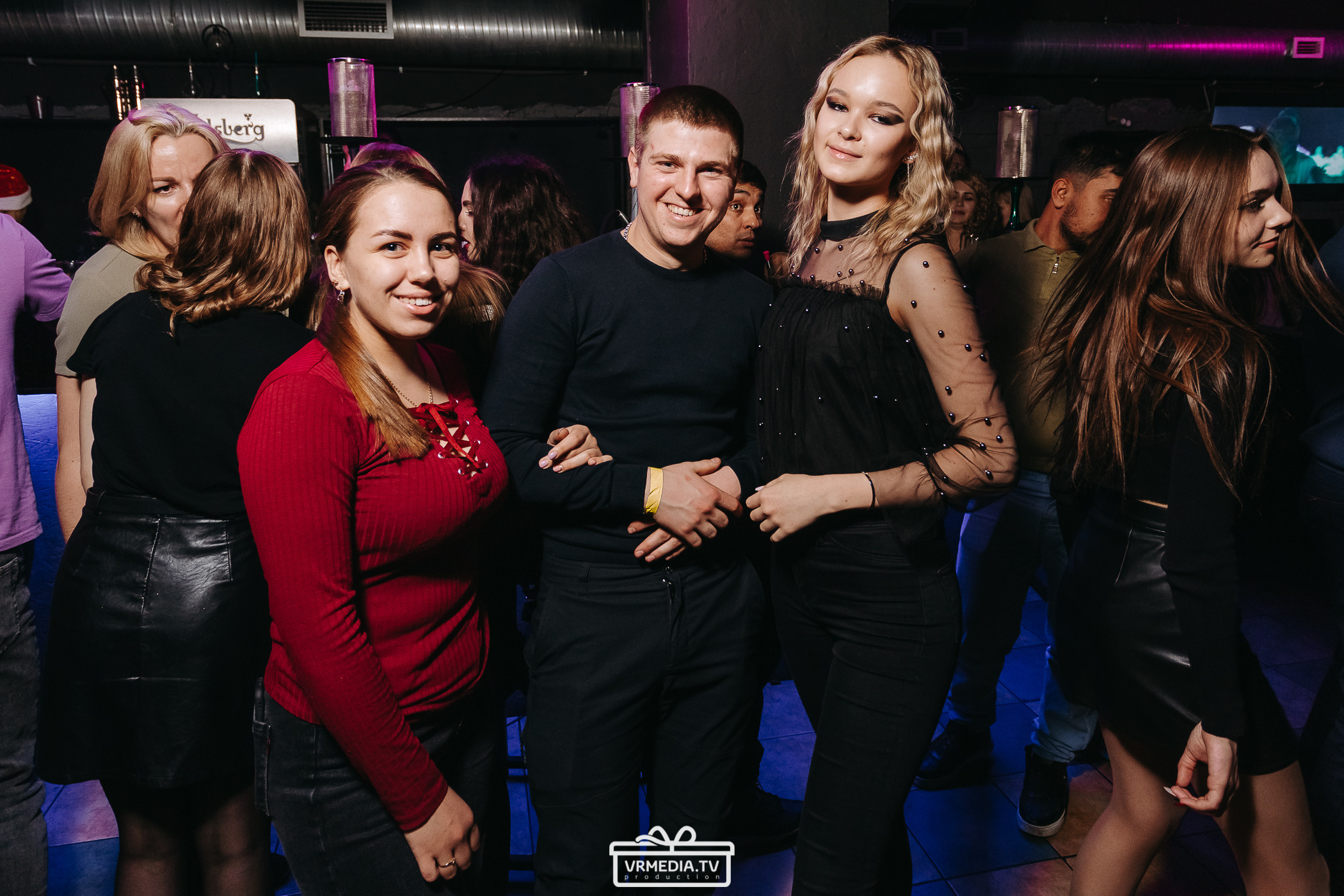 Новогодняя вечеринка в баре «BORODA»