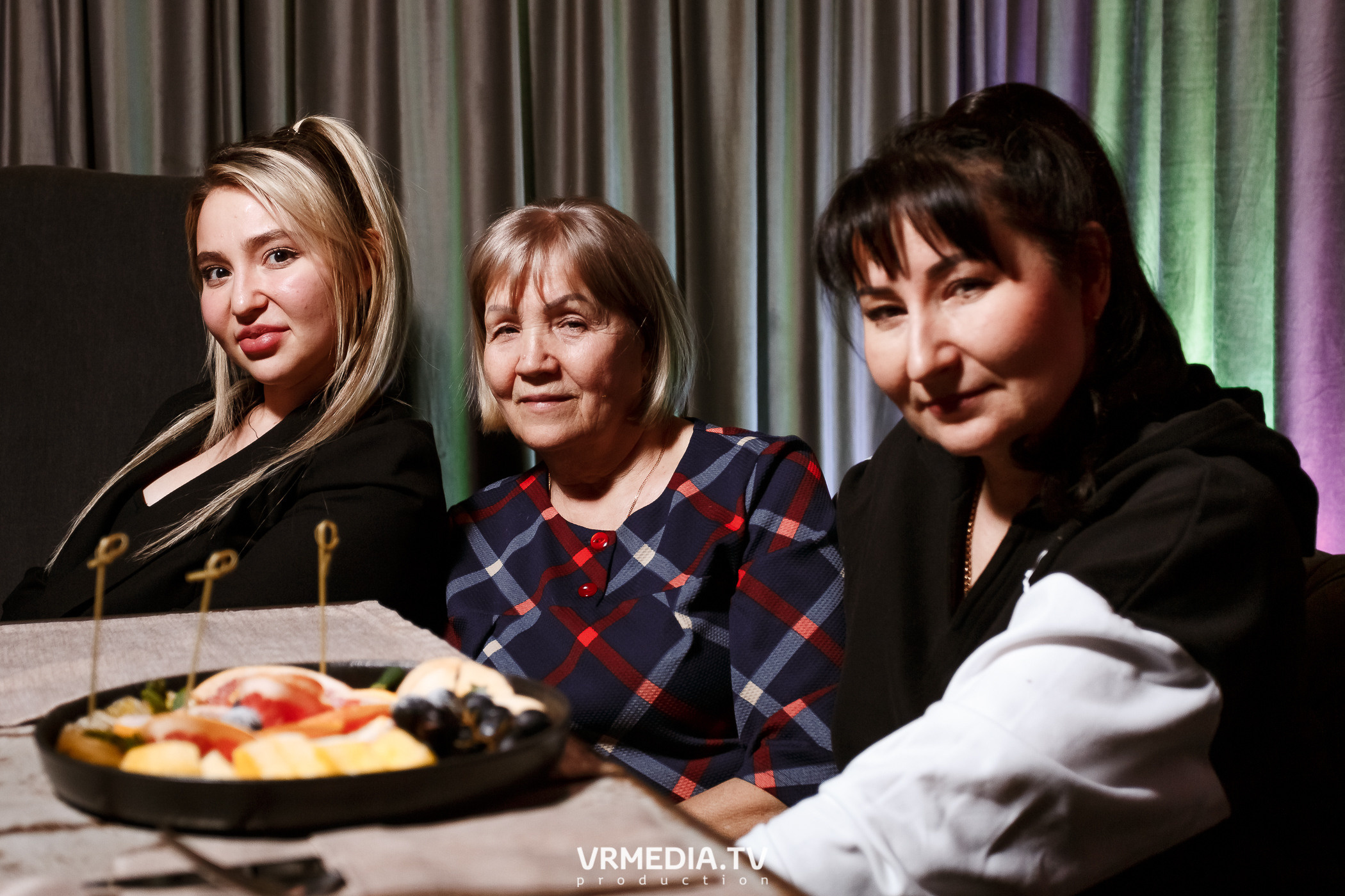 Выходные в караоке-баре «Volna»