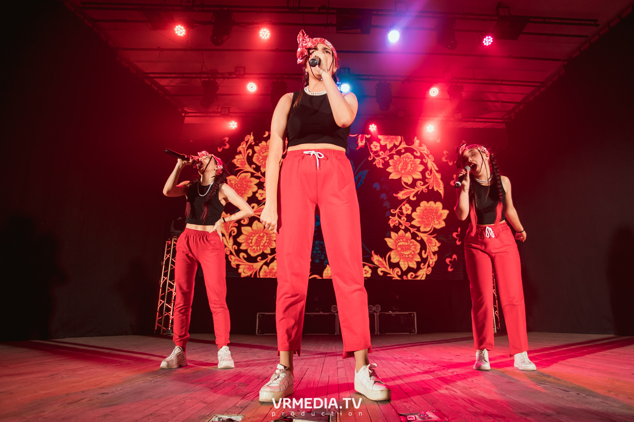 Гала-концерт фестиваля первокурсников «Давай Знакомиться» в КемГМУ