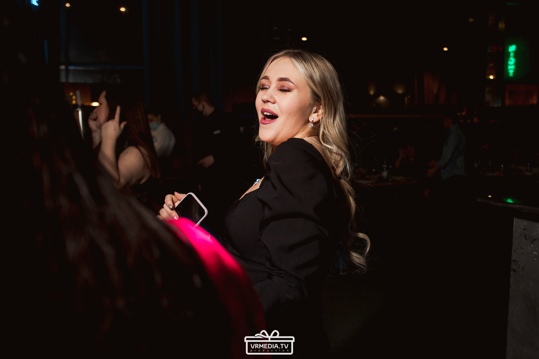 Новогодняя ночь в баре «DOSKI»