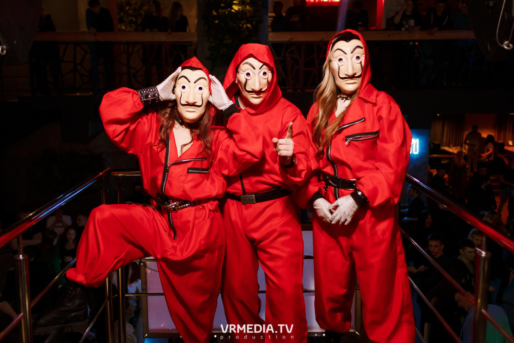 Выходные в баре «DOSKI»