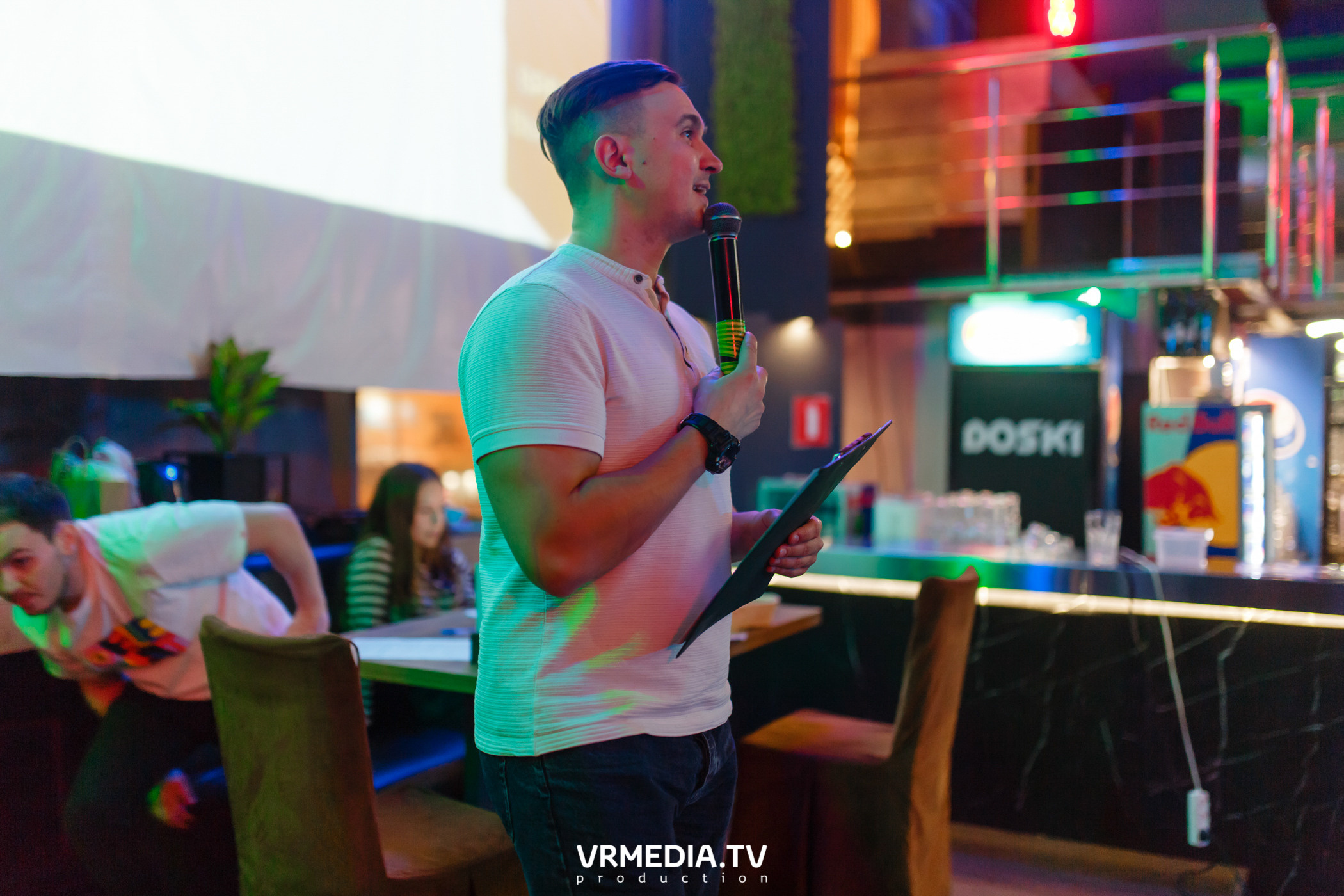 WOW QUIZ в баре «DOSKI»