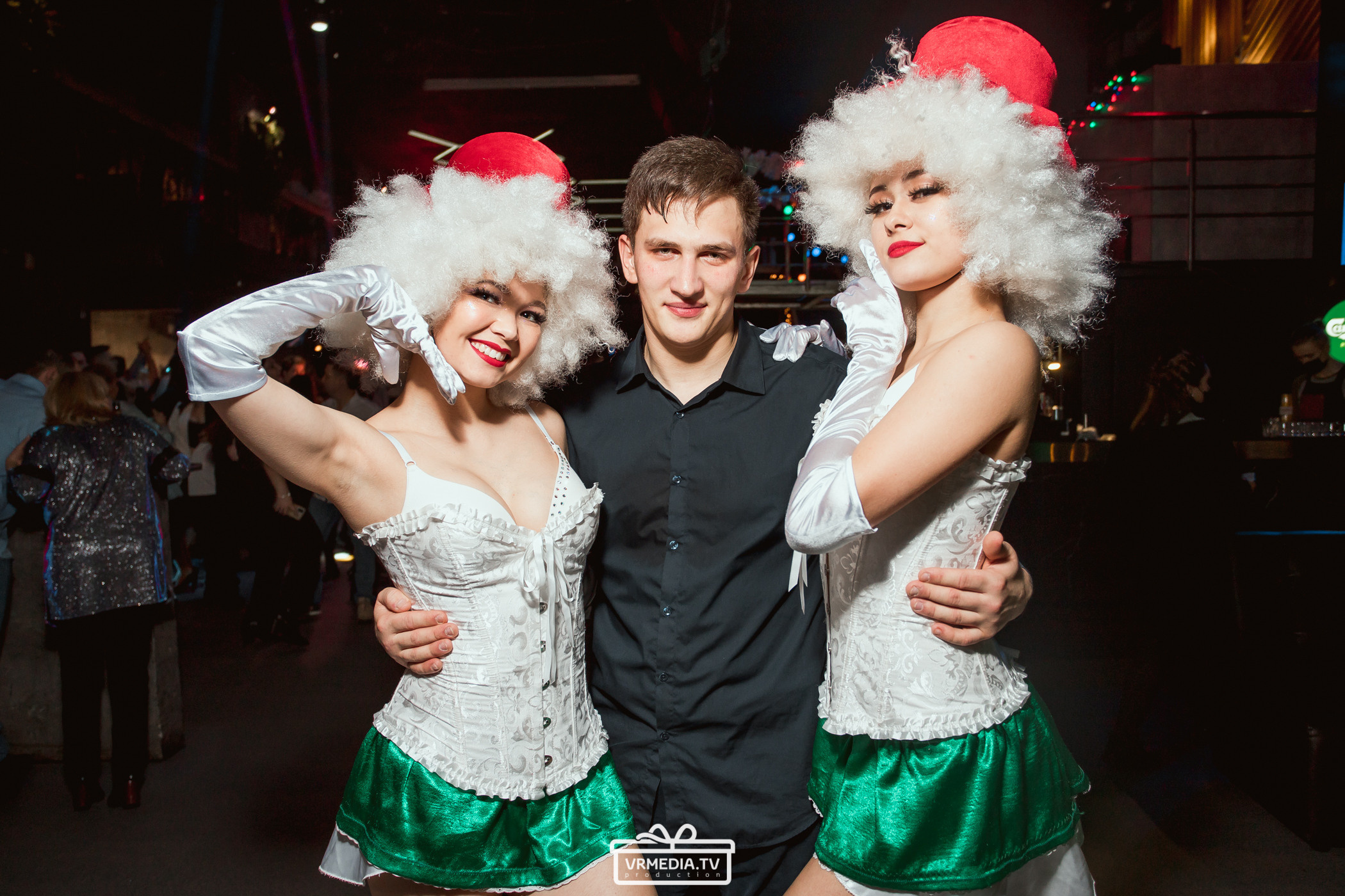 Новогодняя ночь в баре «DOSKI»