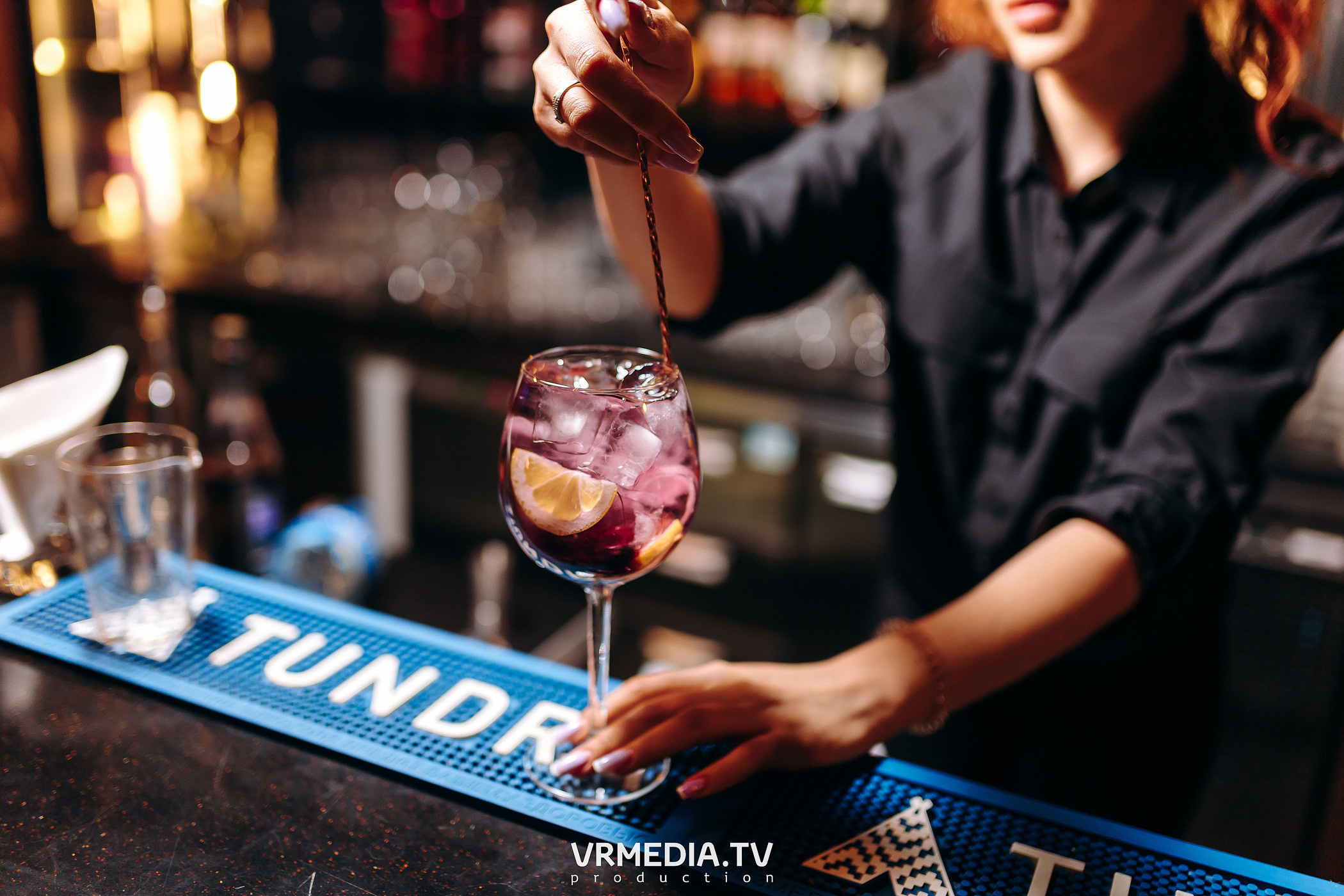 Выходные в караоке-баре «Volna»