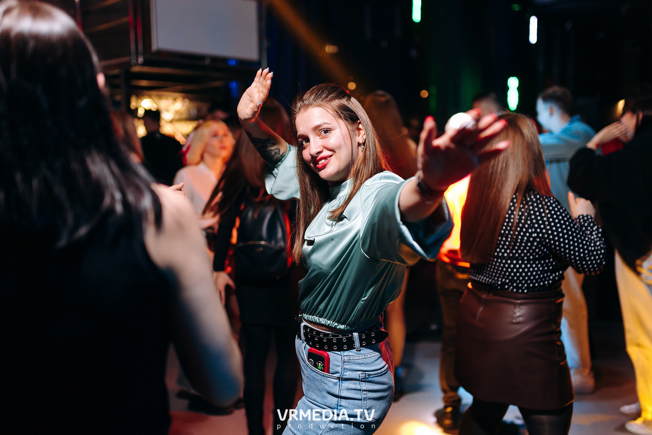 Выходные в баре «DOSKI»