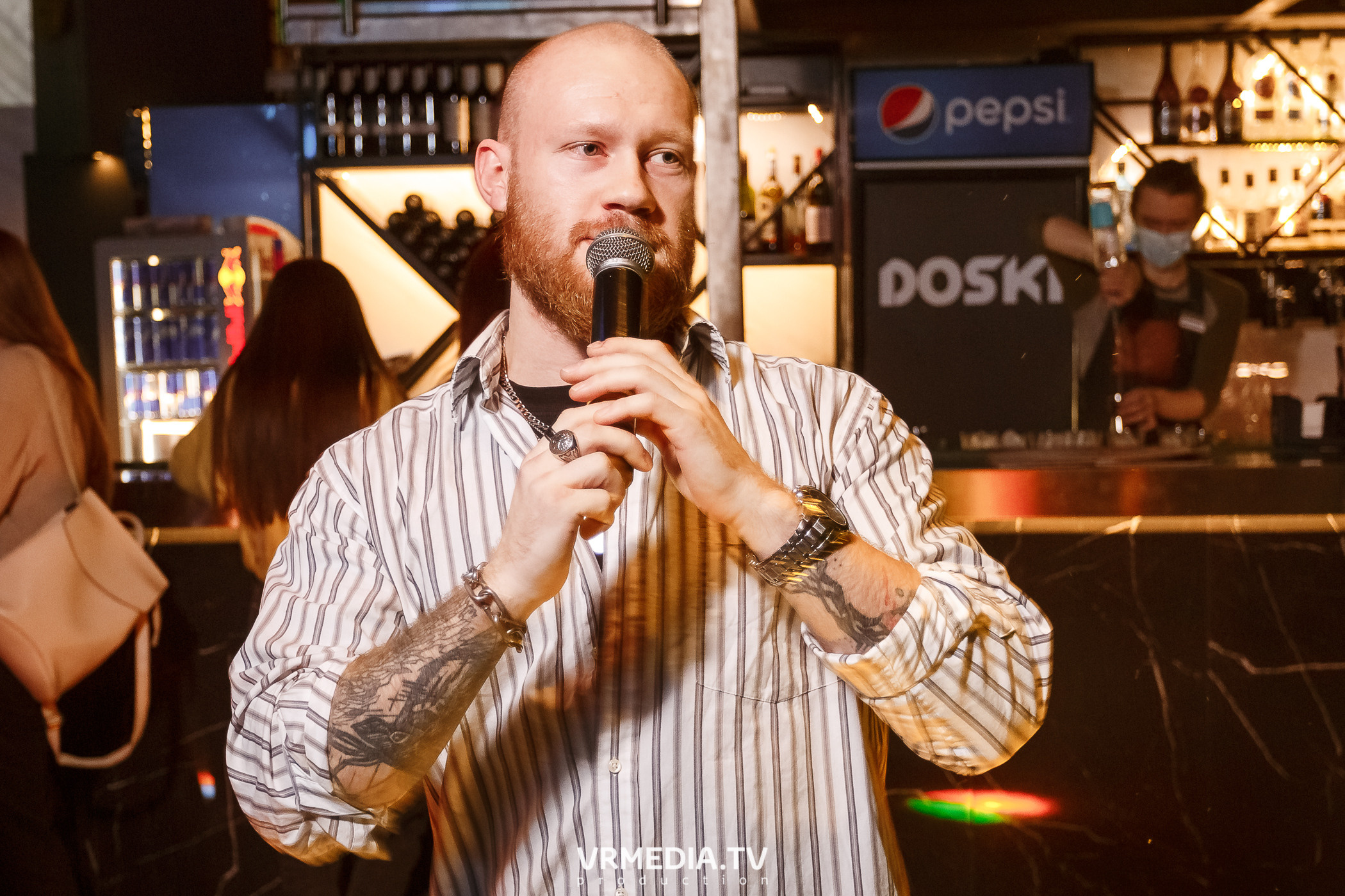 Выходные в баре «DOSKI»