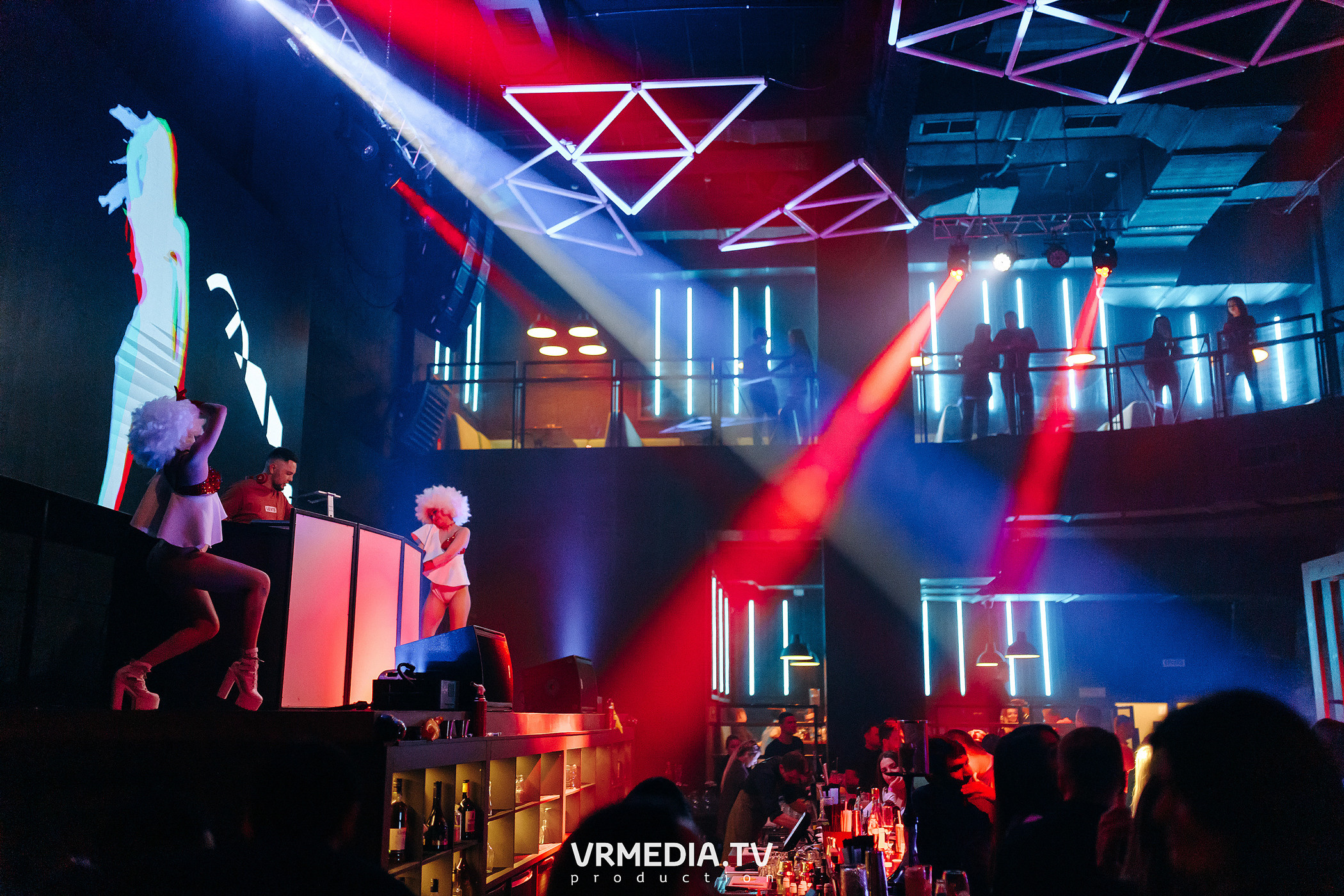 LOVE PARADE в ночном клубе «ЭФИР»