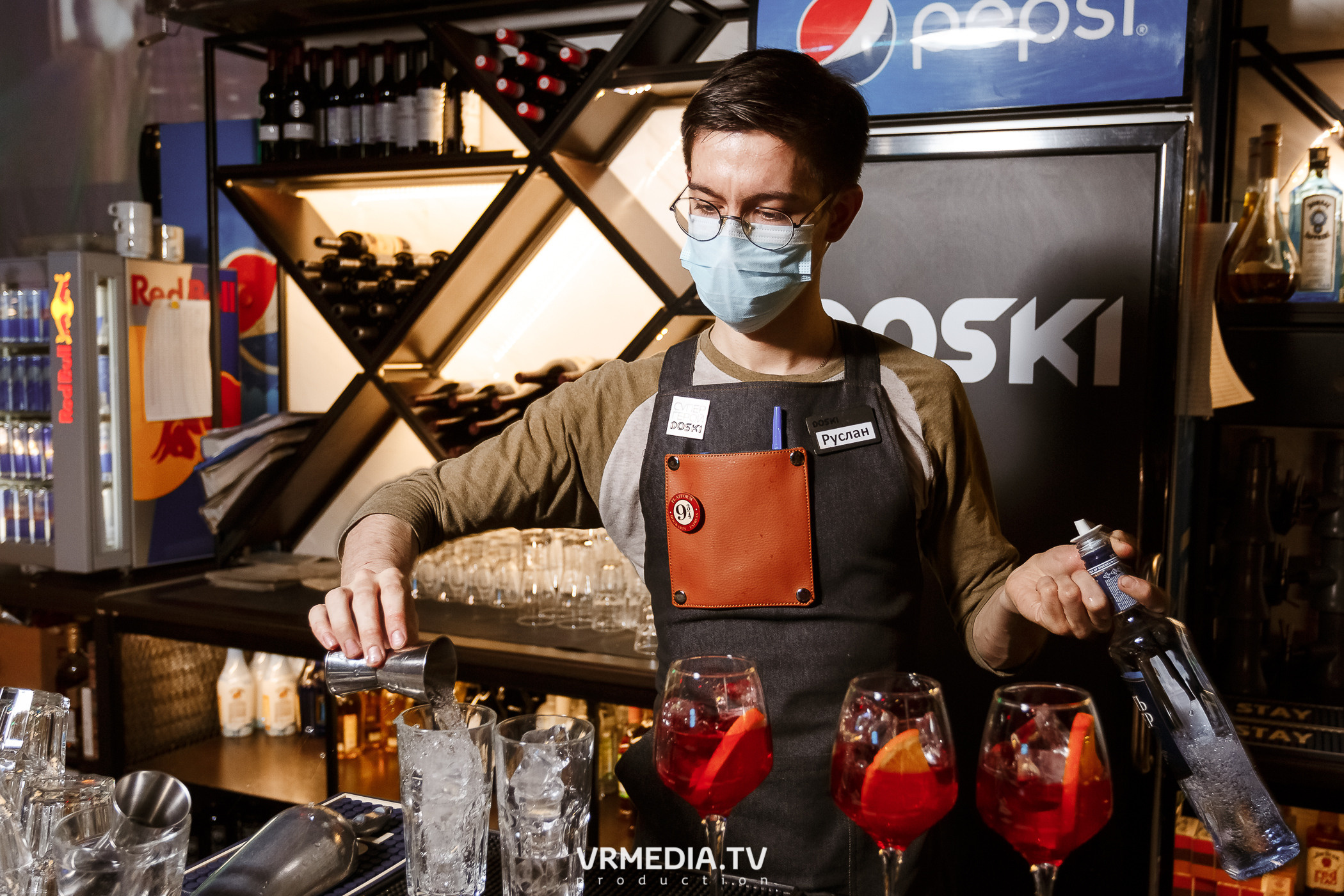 Выходные в баре «DOSKI»