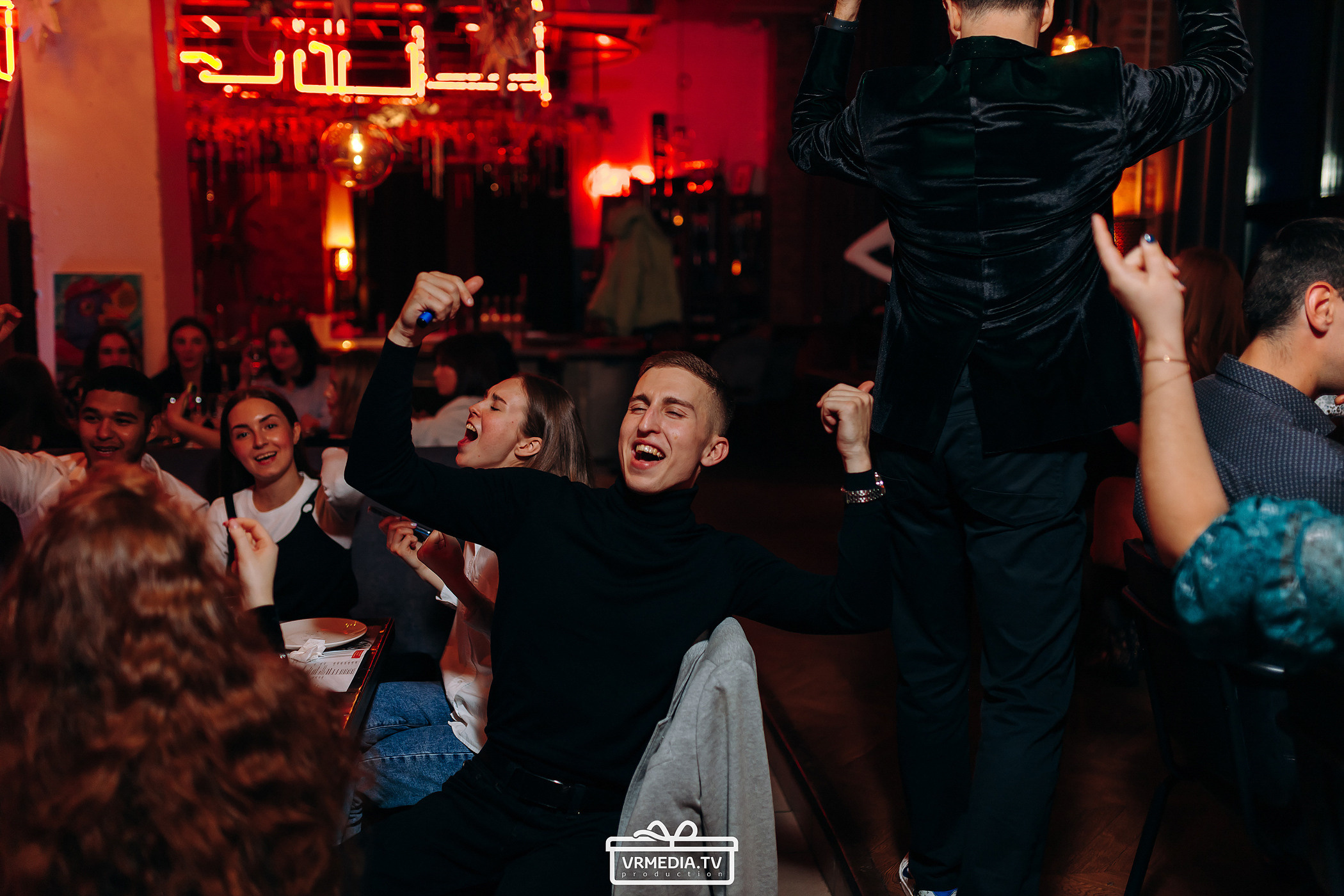 Новогодний вечер в баре «Milton»