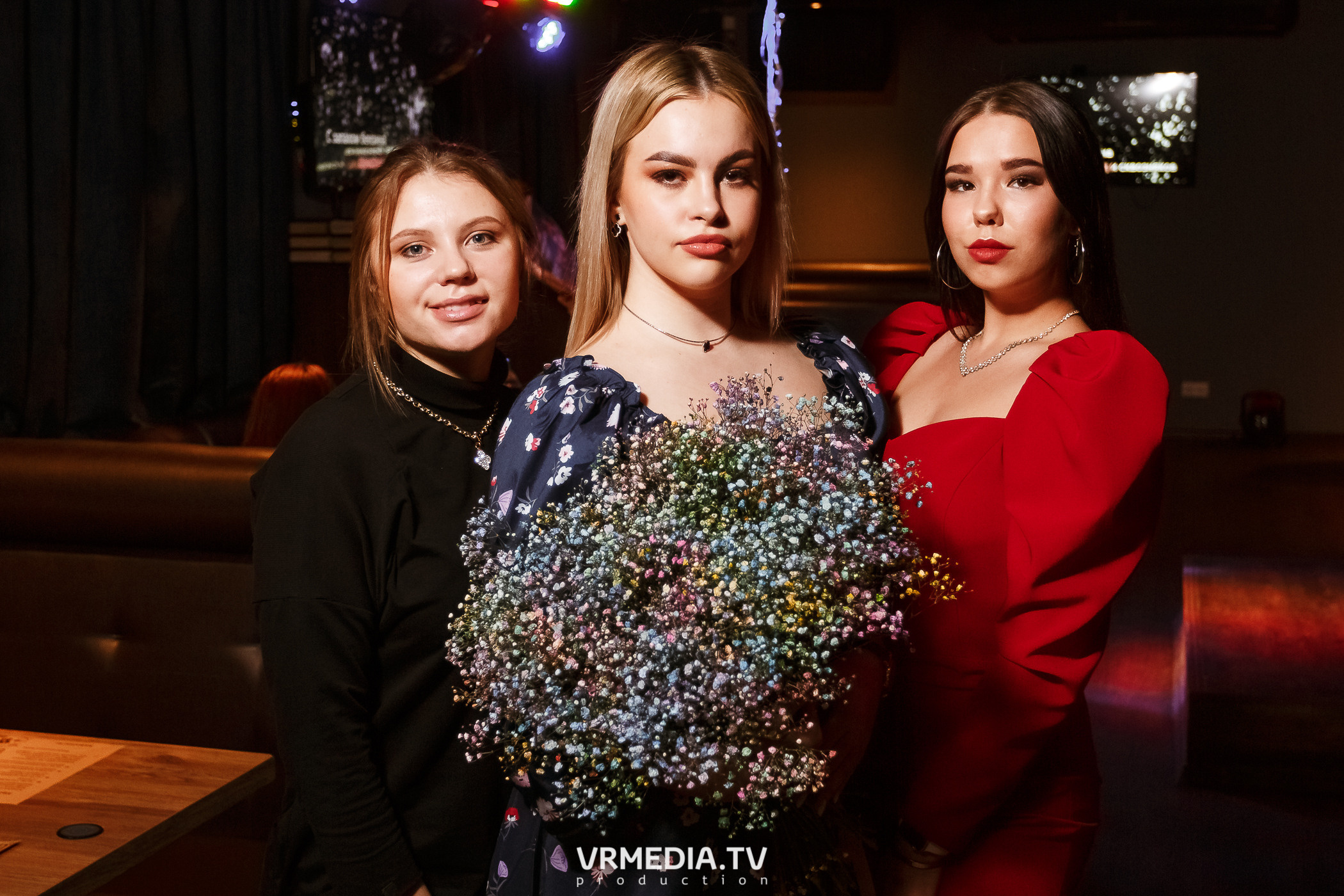 Выходные в баре «DOSKI»