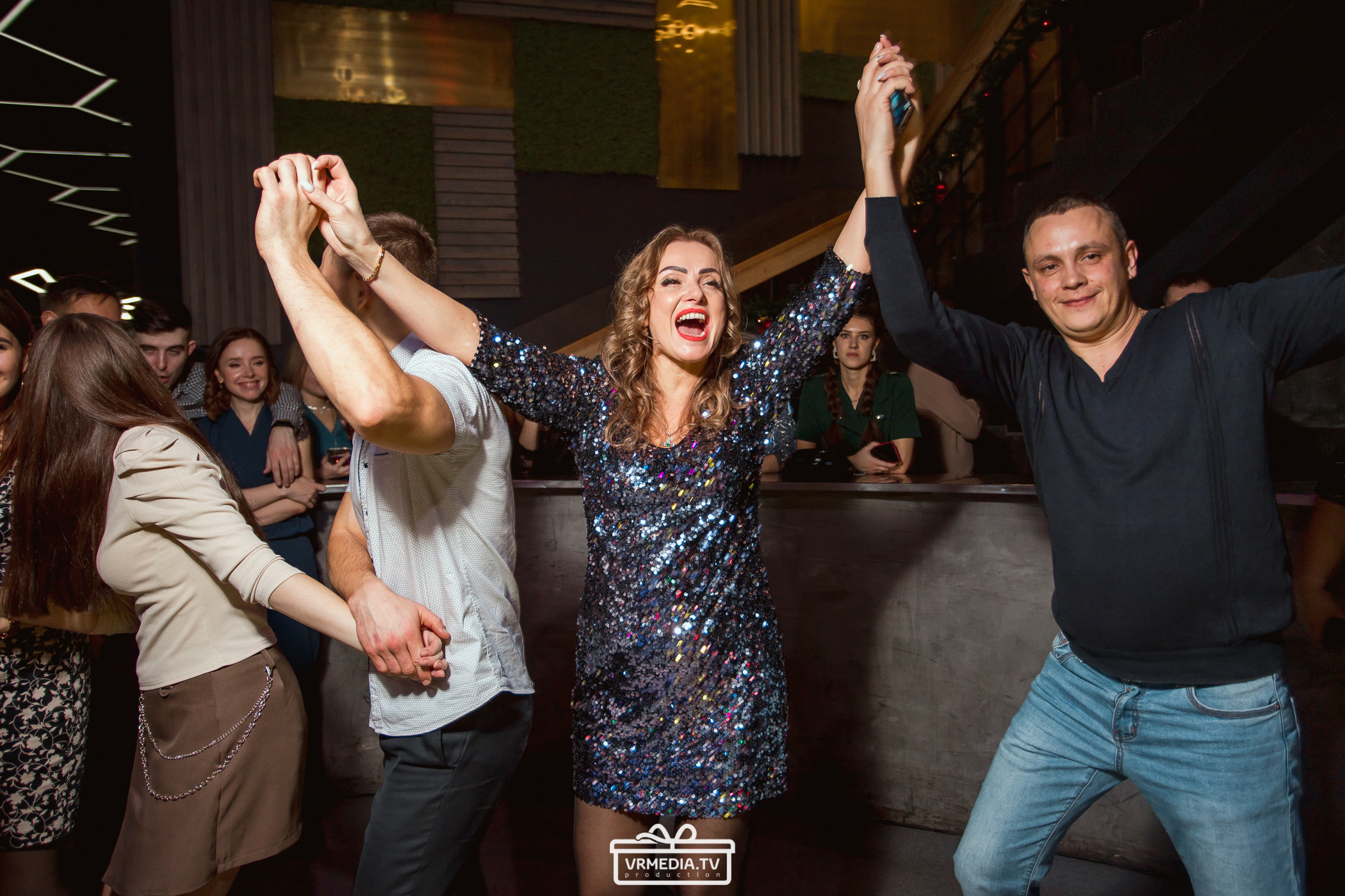 Новогодний вечер в баре «DOSKI»