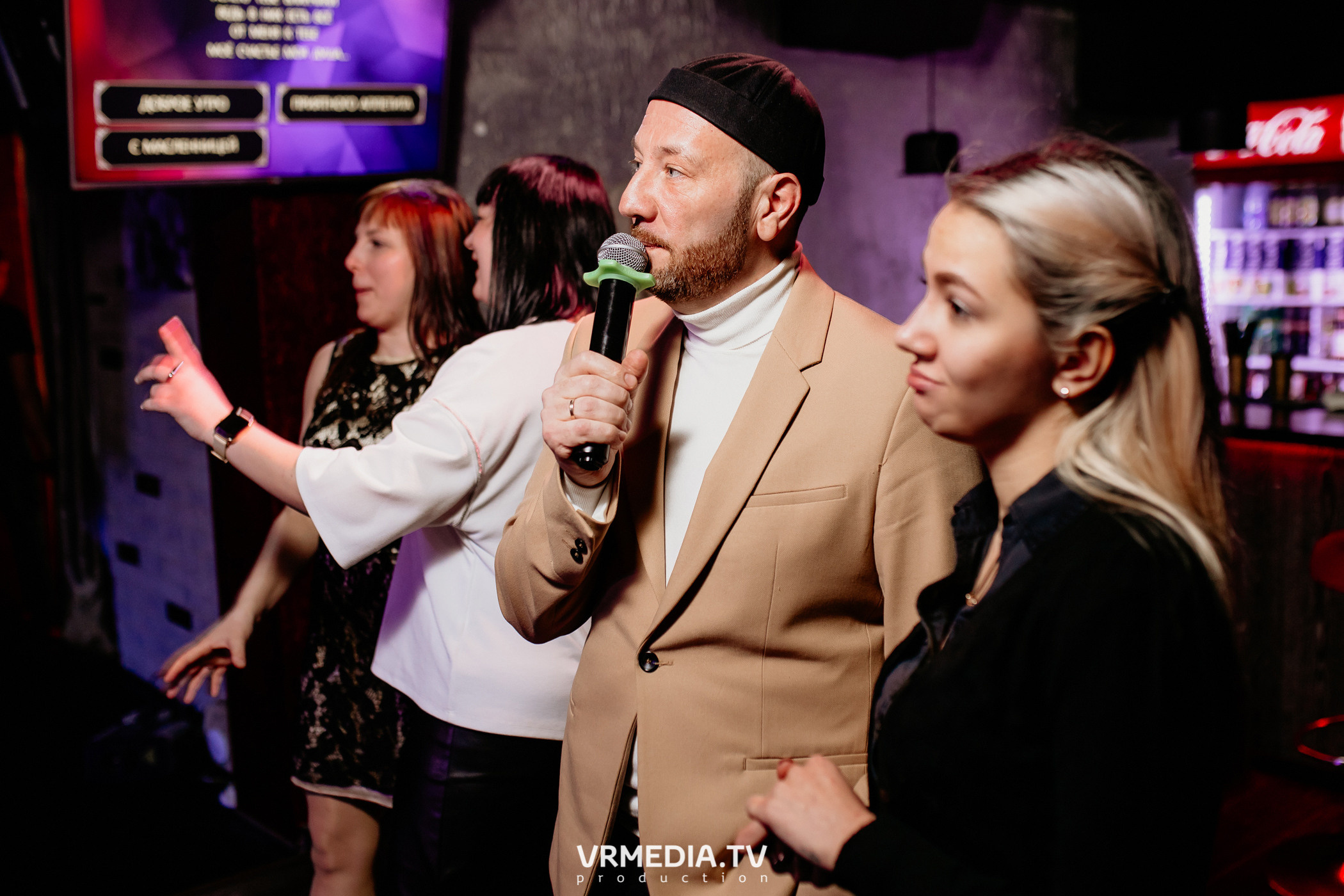 Международный женский день в караоке «Chicago»