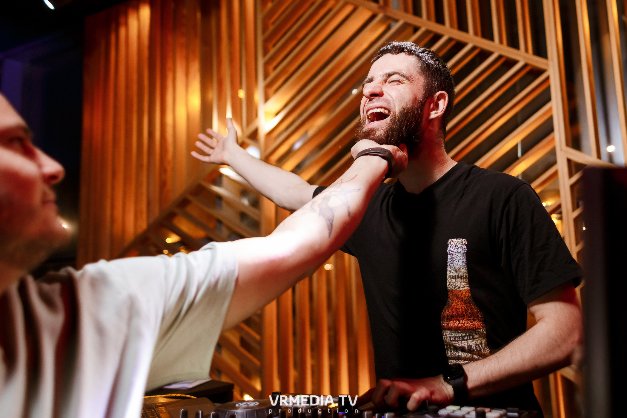 Выходные в баре «DOSKI»