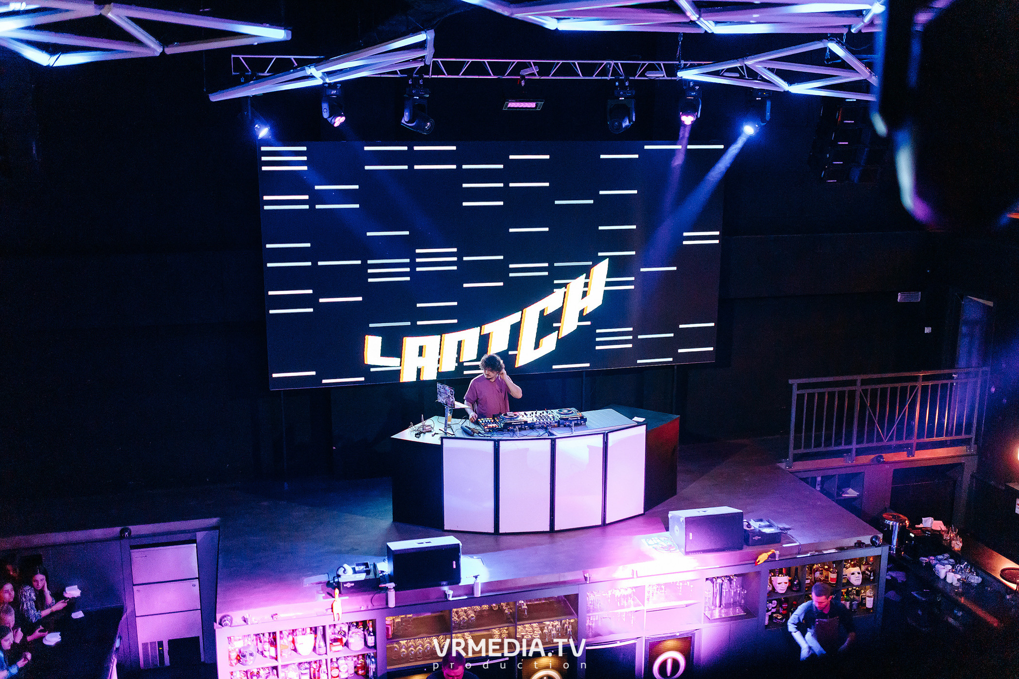 Live Broadcast в ночном клубе «ЭФИР»