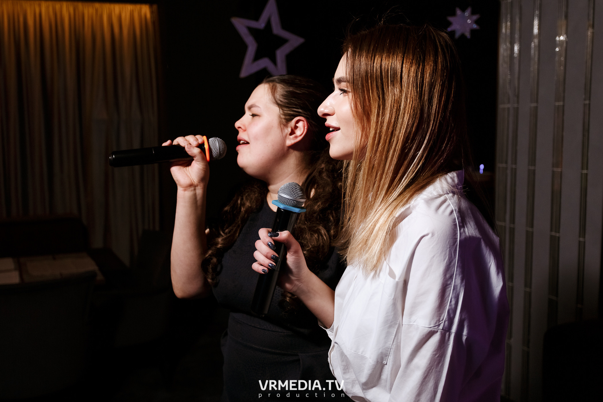 Выходные в караоке-баре «Volna»