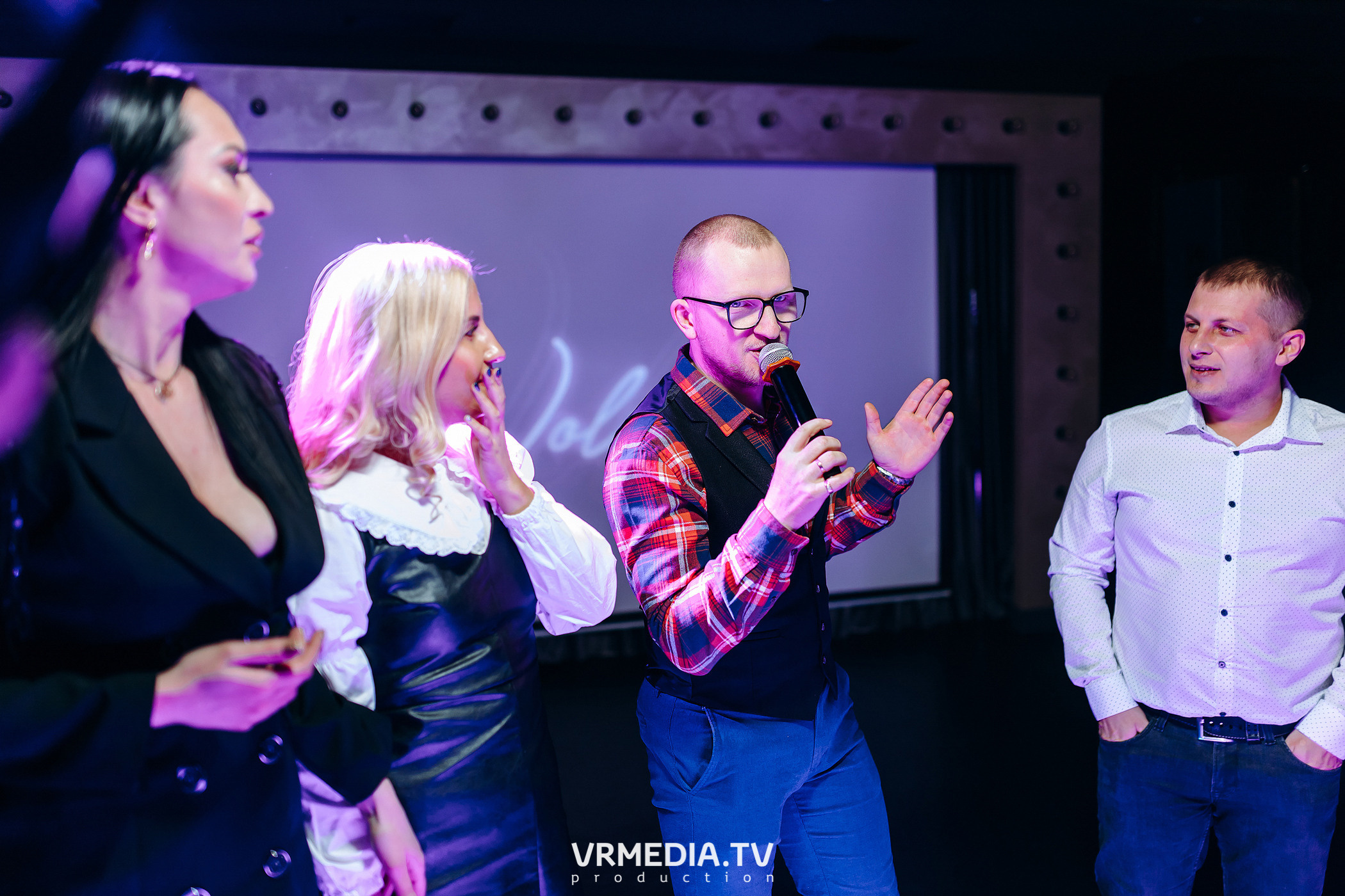 Старый новый год в караоке-баре «Volna»