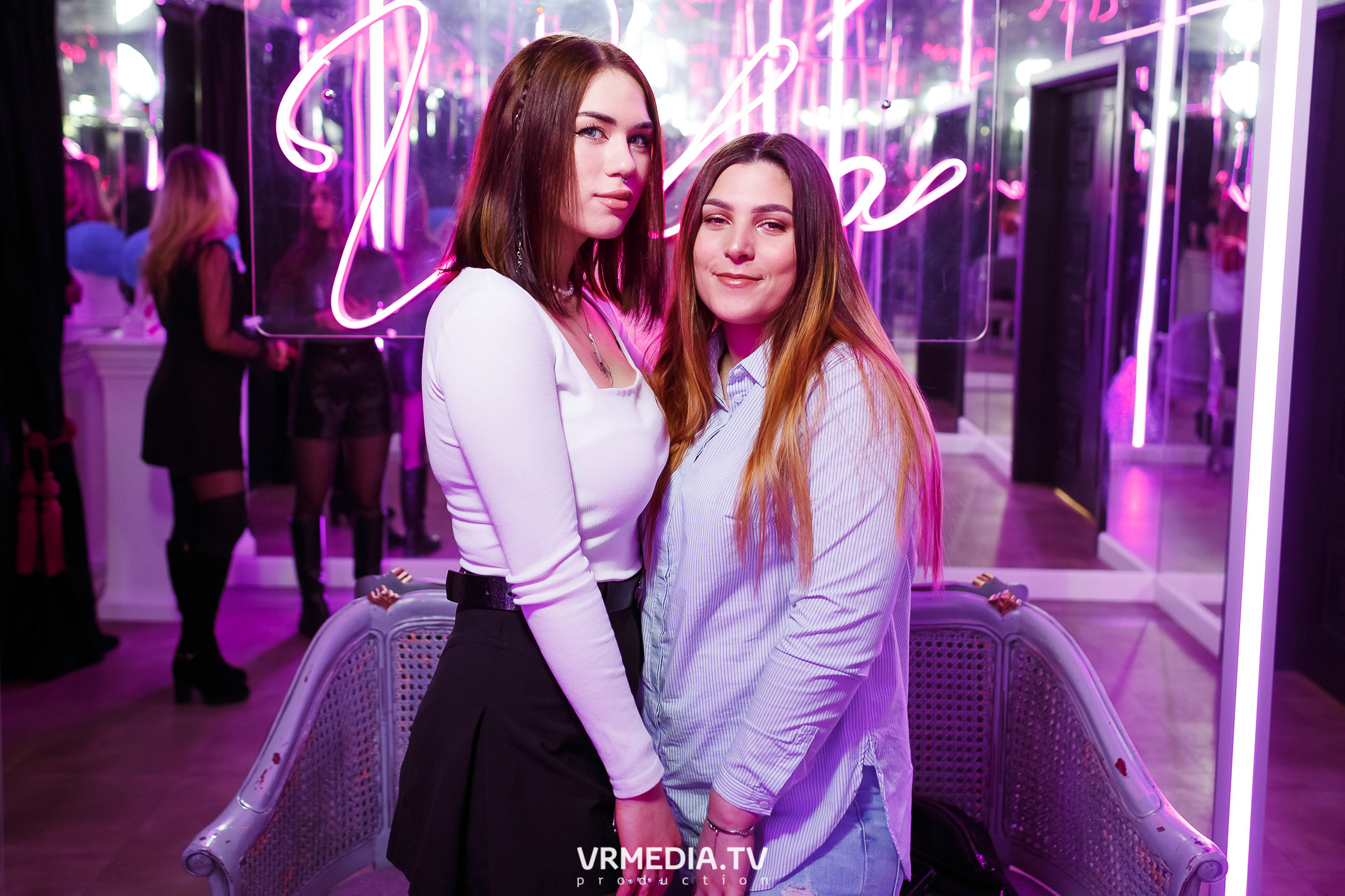 Spring Fever в караоке-баре «Volna»