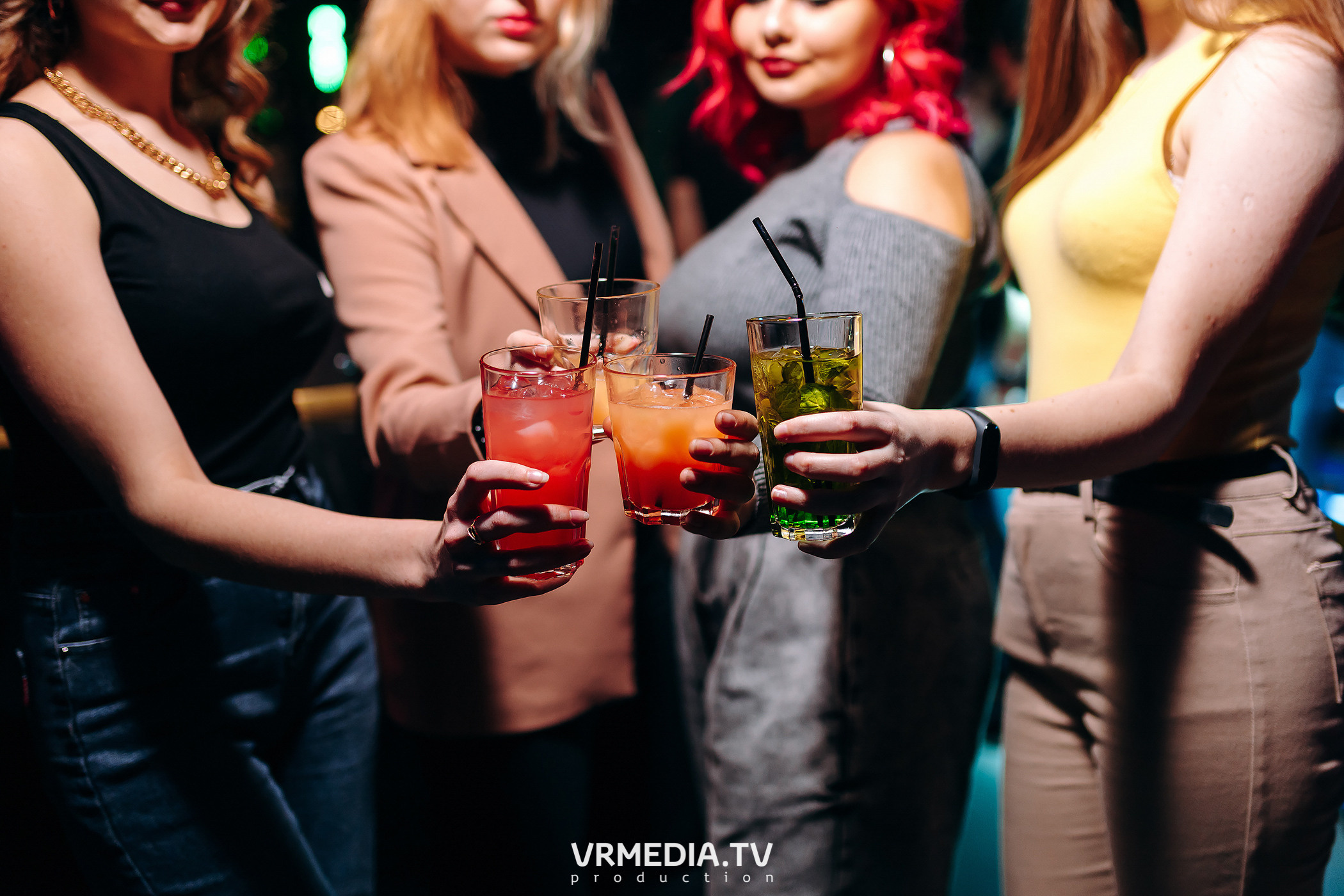 Выходные в баре «DOSKI»