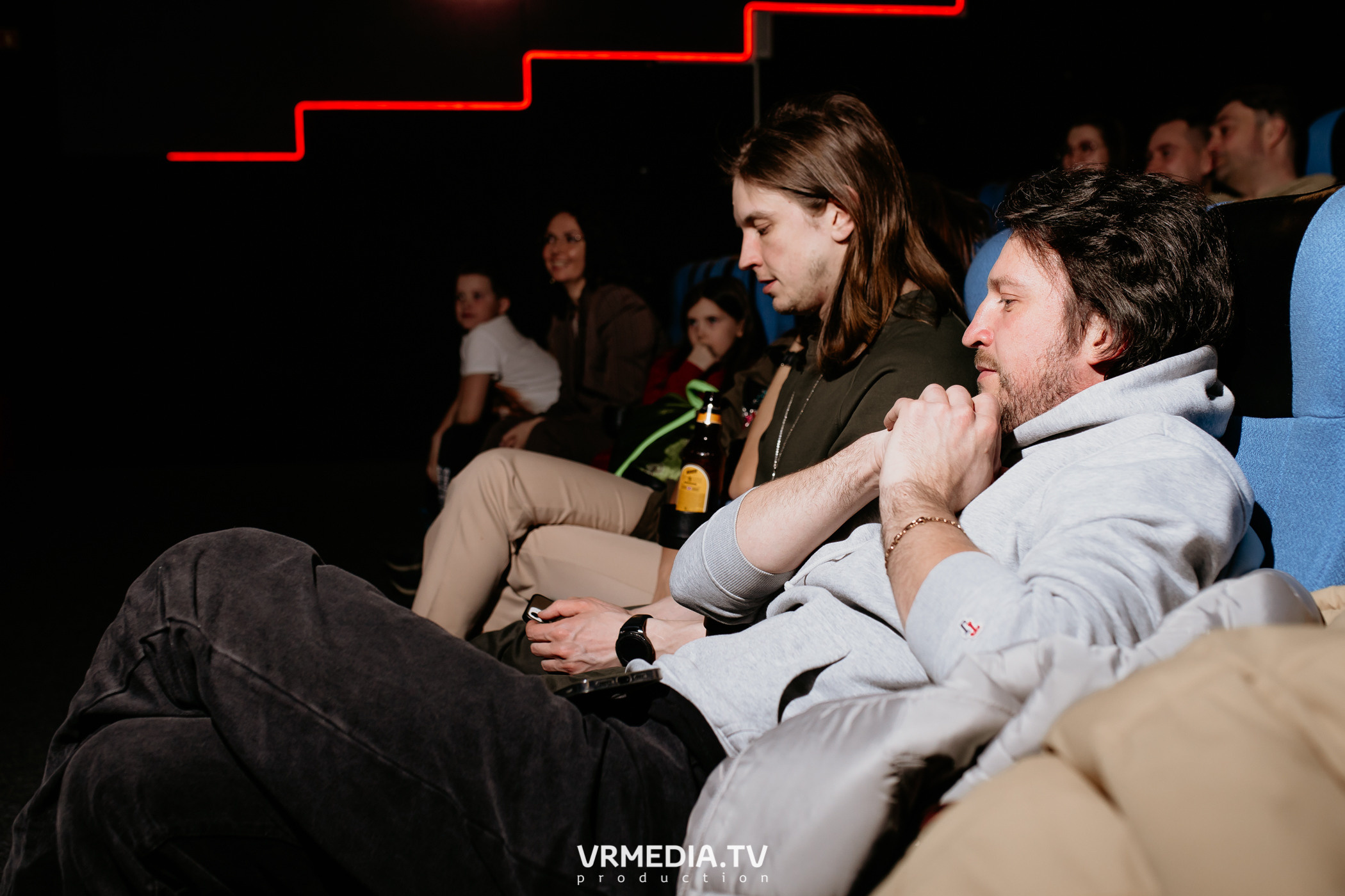 Премьера кемеровского художественного фильма «Чёрное эхо» в кинотеатре