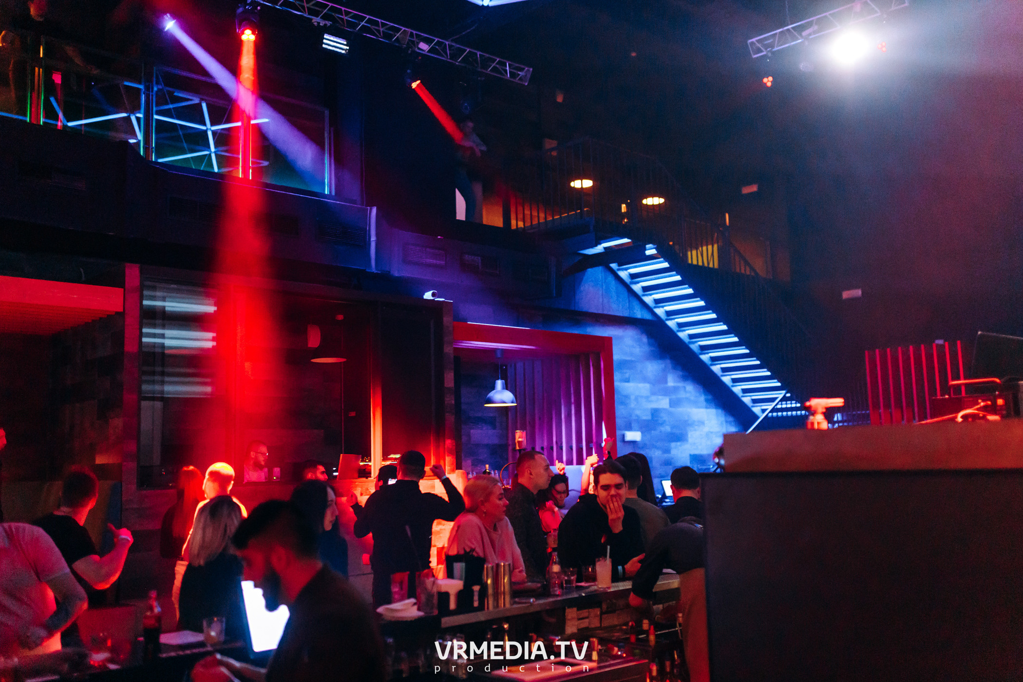 Выходные в ночном клубе «ЭФИР»