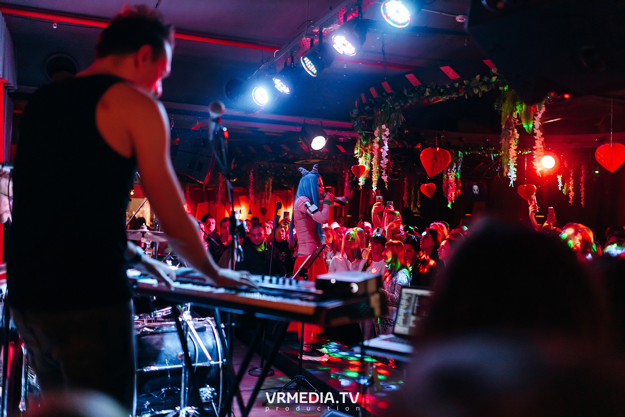 ЛИNДА в гриль-баре «Жара»