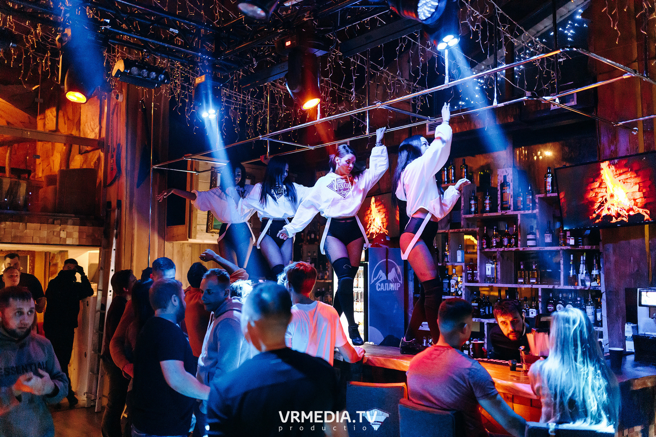 Международный женский день в «Alpen Club»