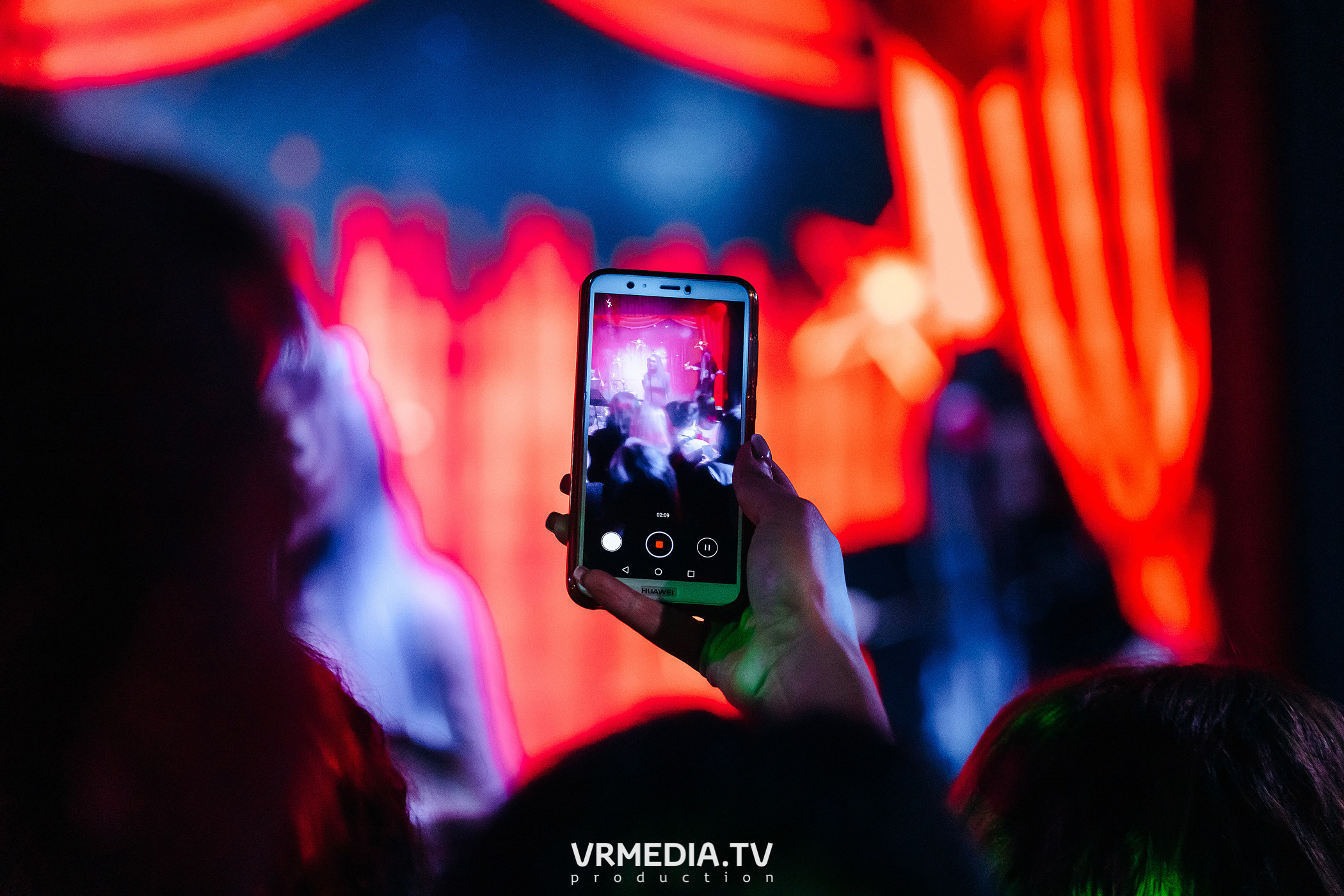 ЛИNДА в гриль-баре «Жара»