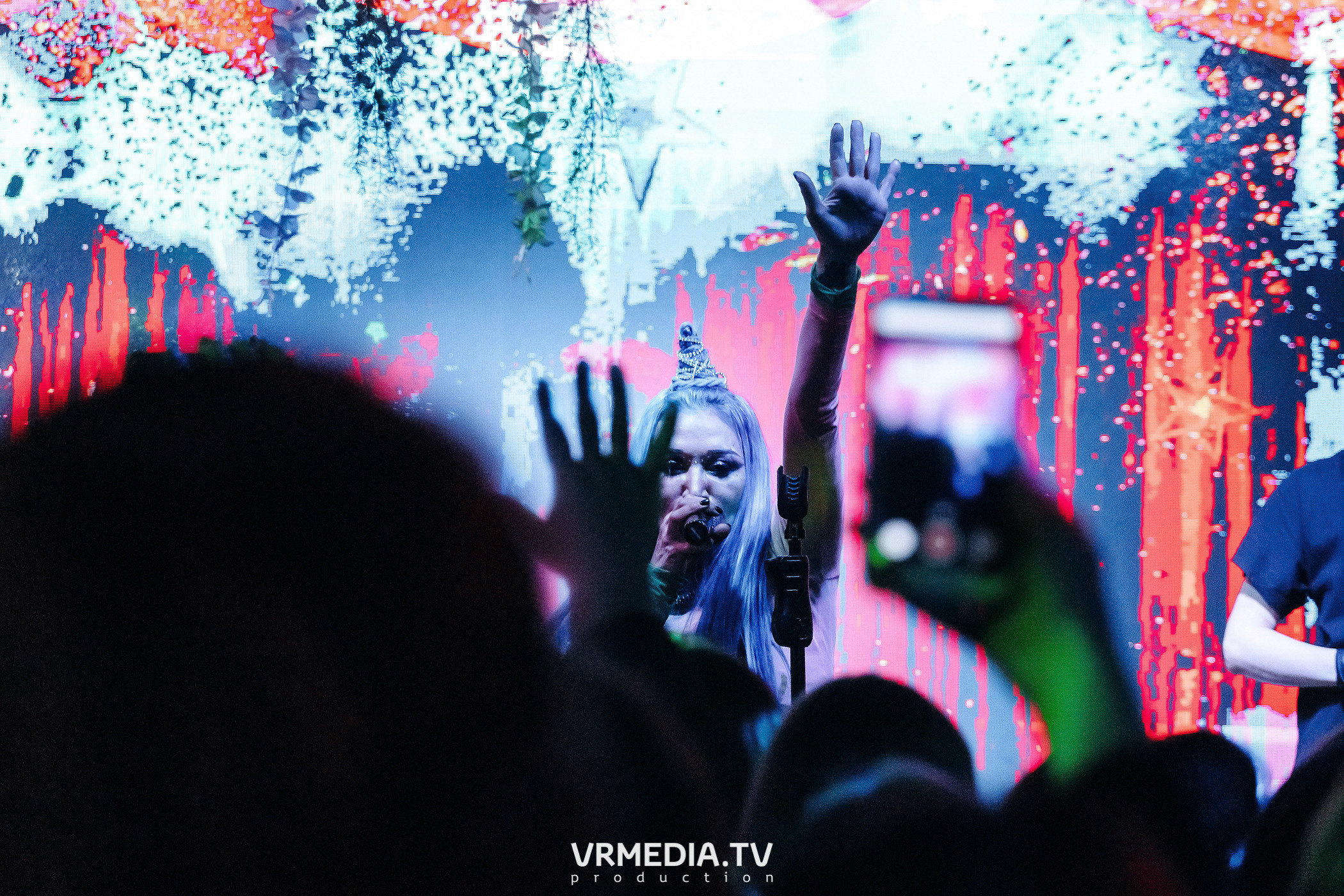 ЛИNДА в гриль-баре «Жара»