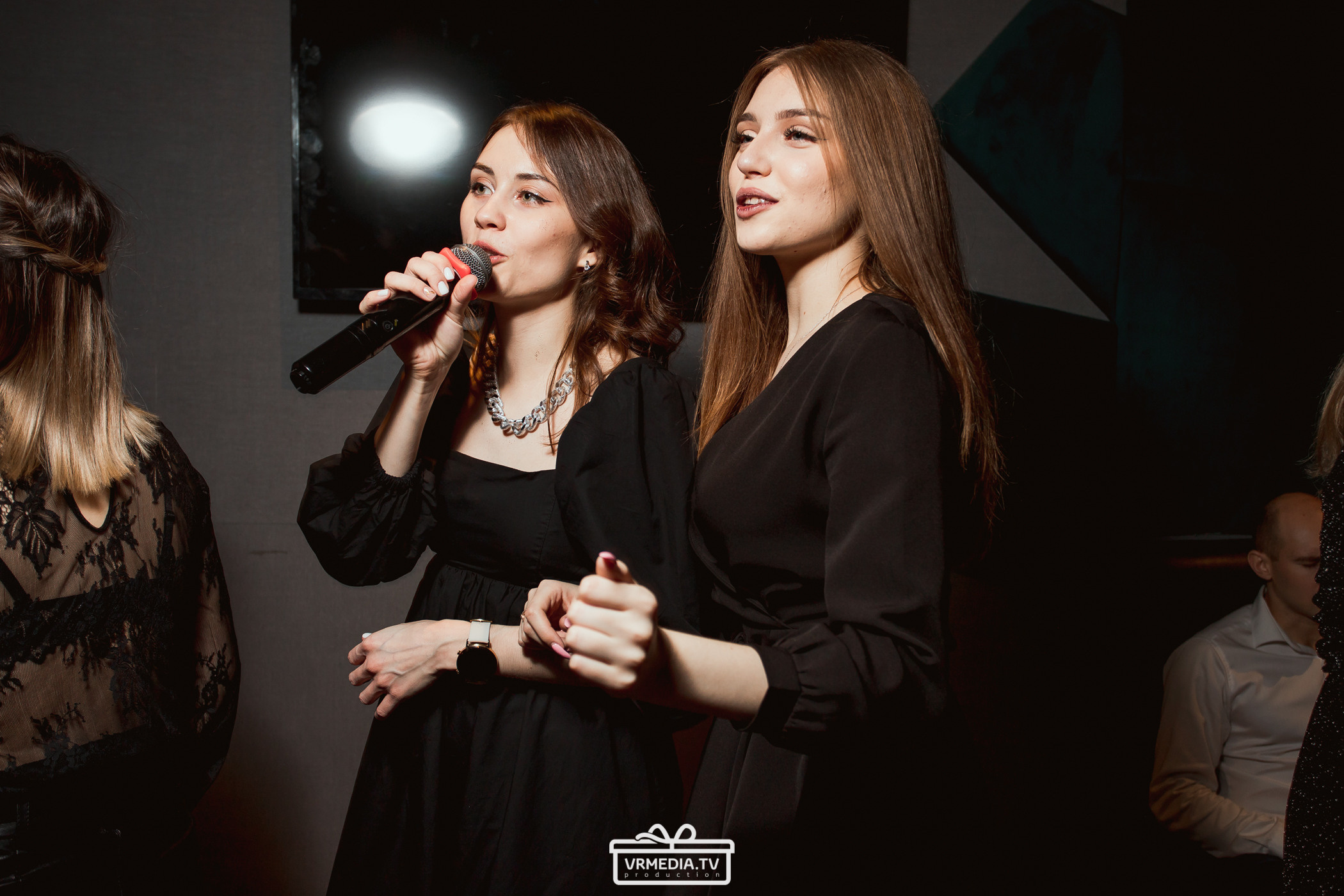 Новогодняя ночь в баре «DOSKI»