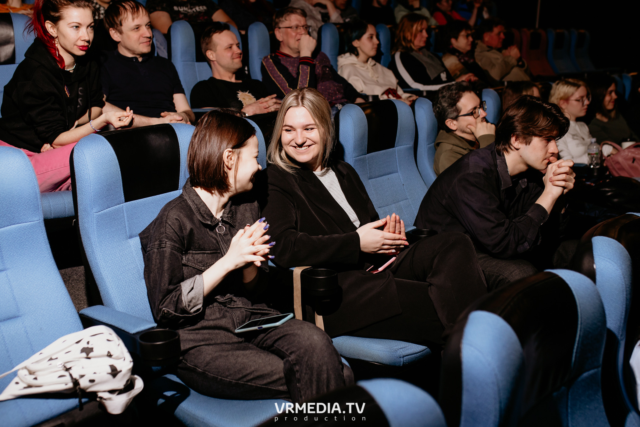 Премьера кемеровского художественного фильма «Чёрное эхо» в кинотеатре