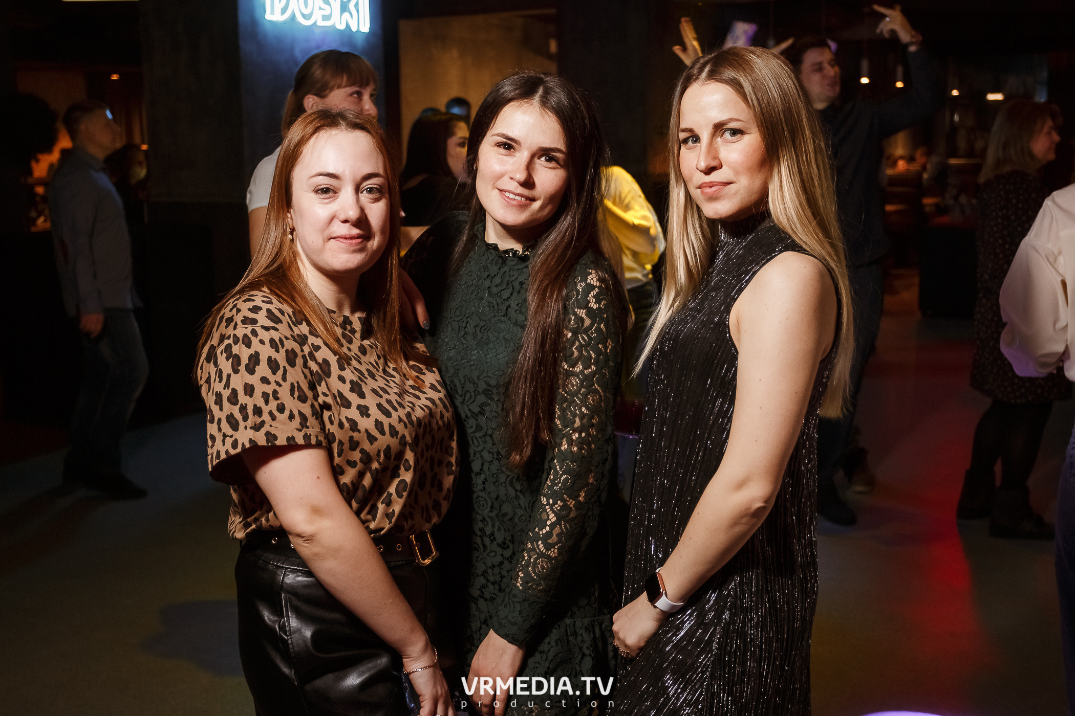 Выходные в баре «DOSKI»