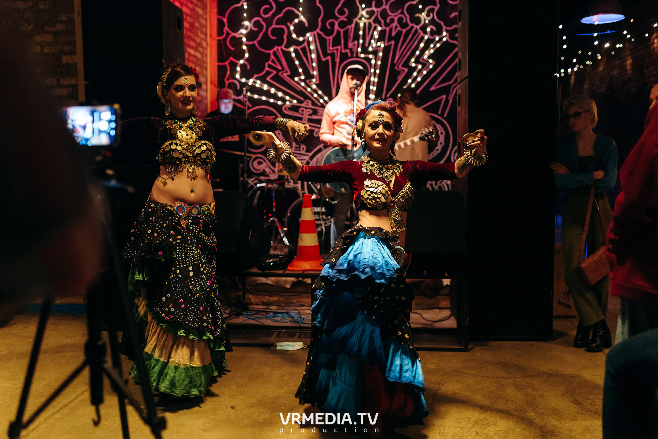 Happy birthday бар «Jawsspot»