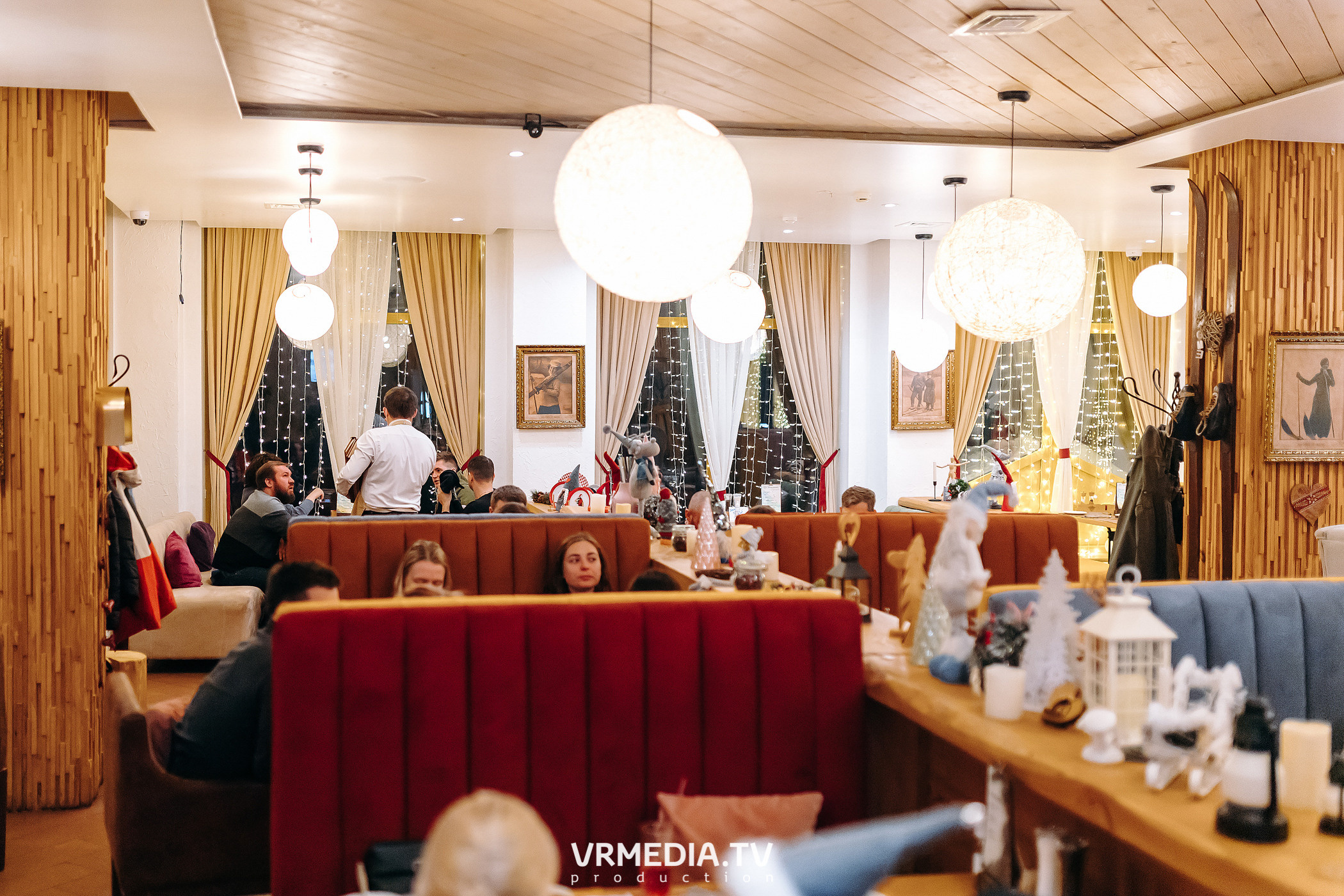 Международный женский день в «Alpen Club»