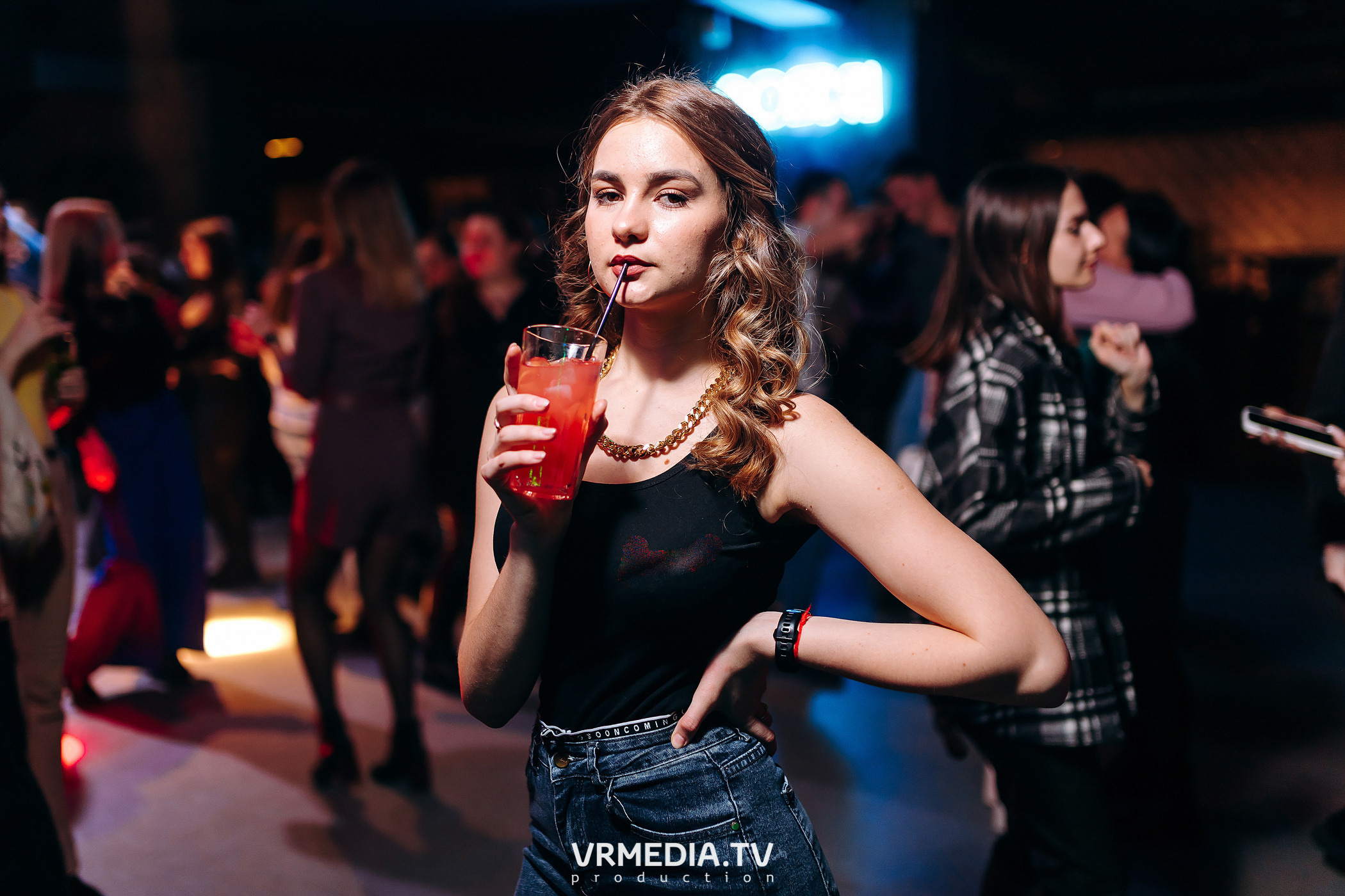 Выходные в баре «DOSKI»