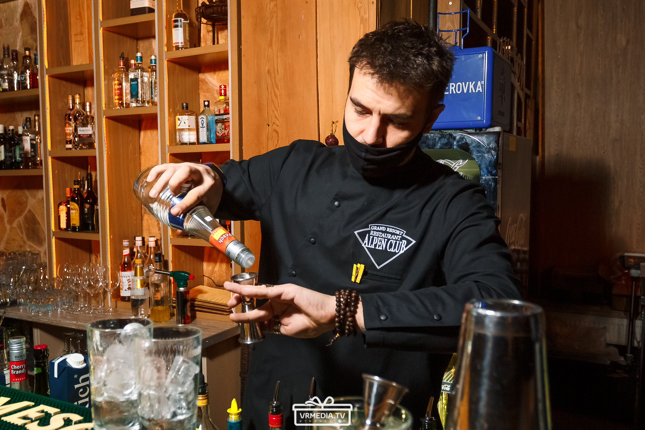 Новогодний вечер в «Alpen Club»