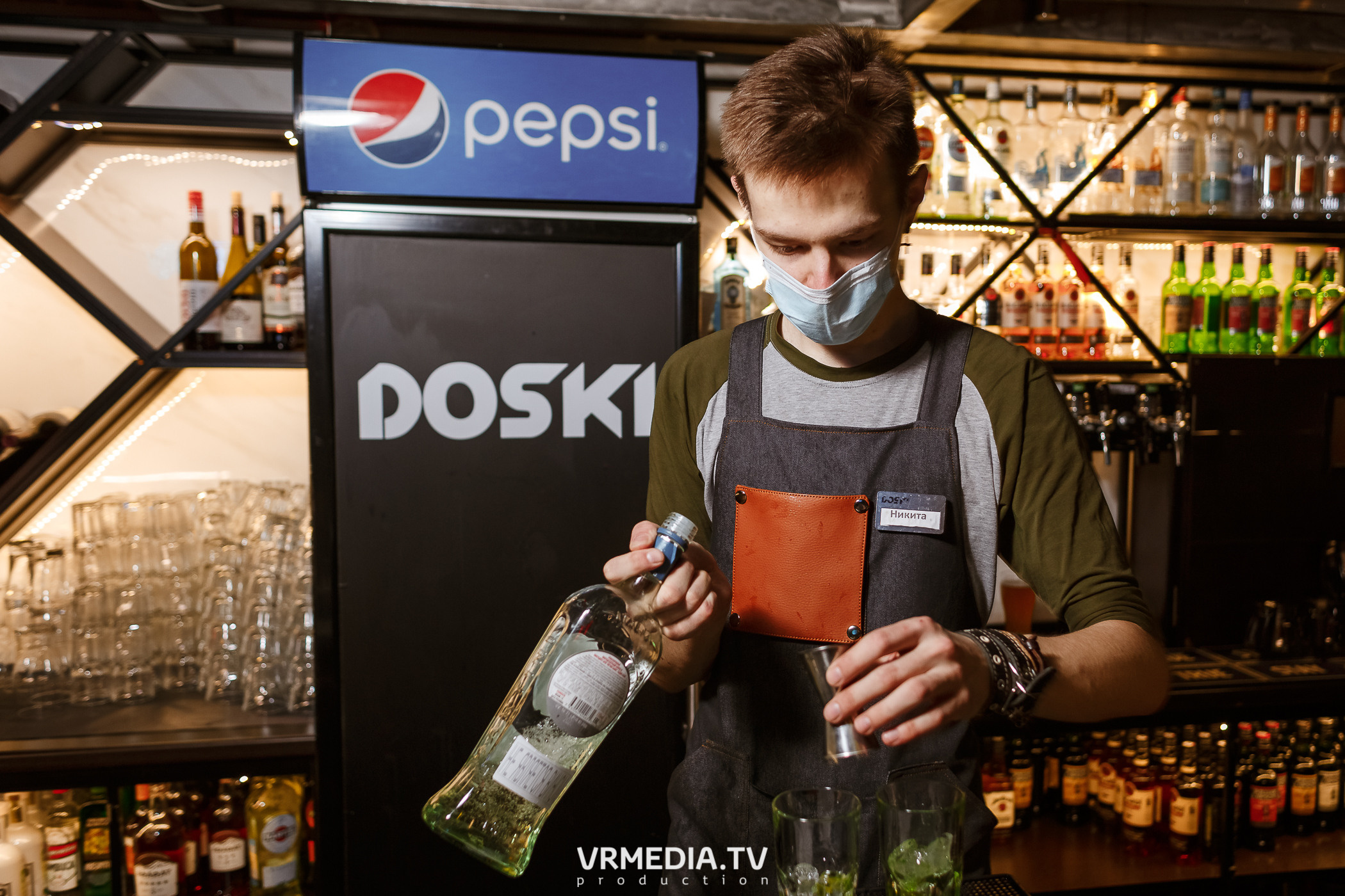 Выходные в баре «DOSKI»