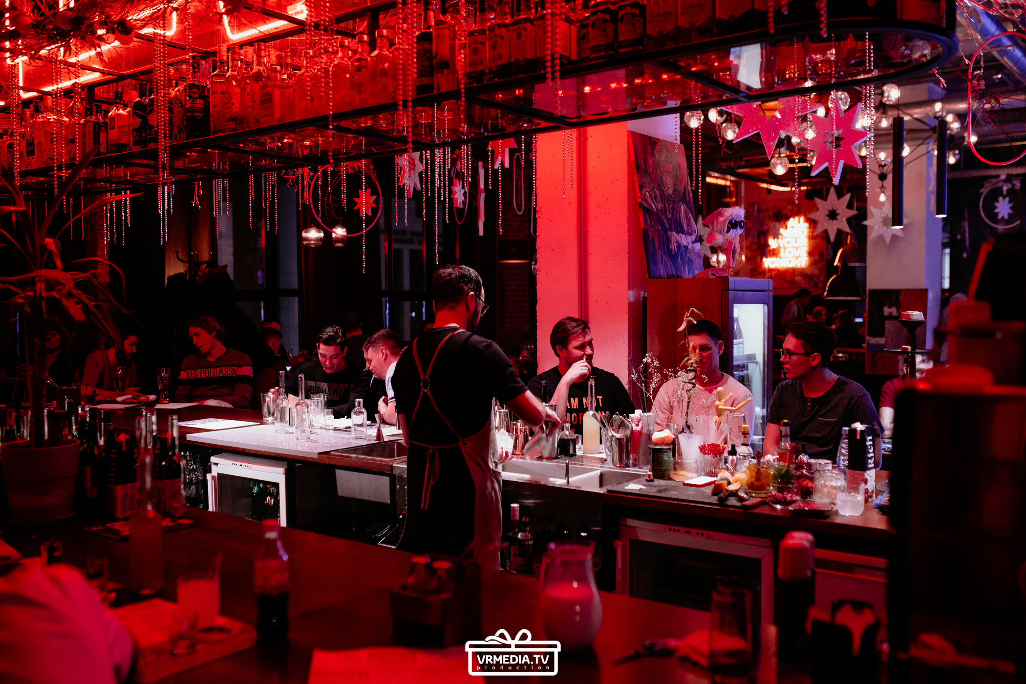 Новогодний вечер в баре «Milton»