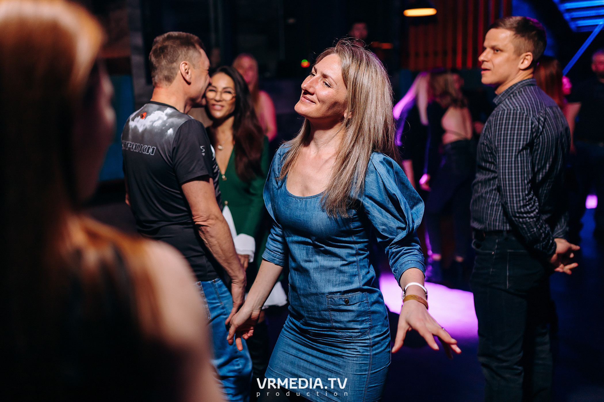 Live Broadcast в ночном клубе «ЭФИР»