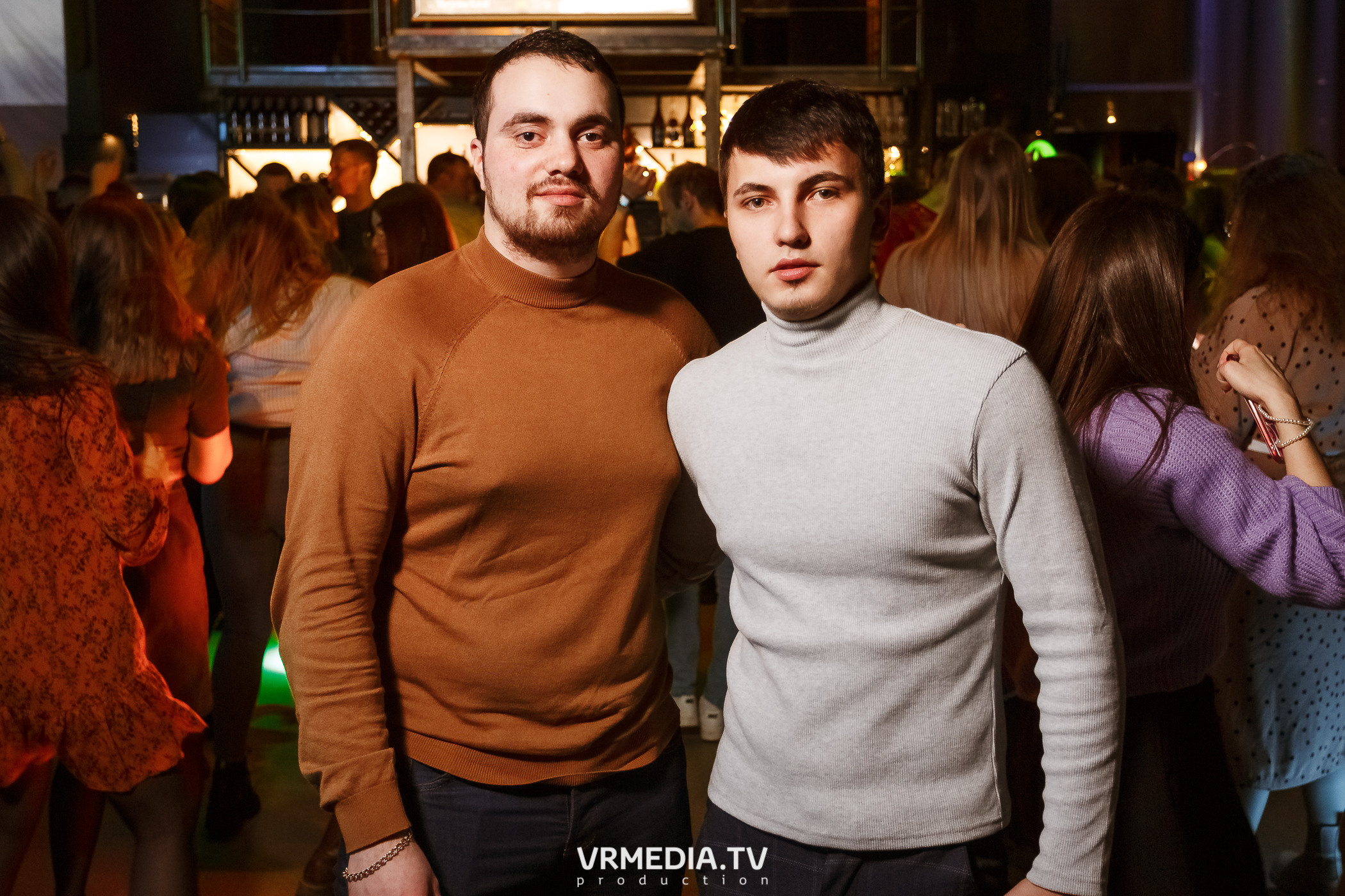 Выходные в баре «DOSKI»